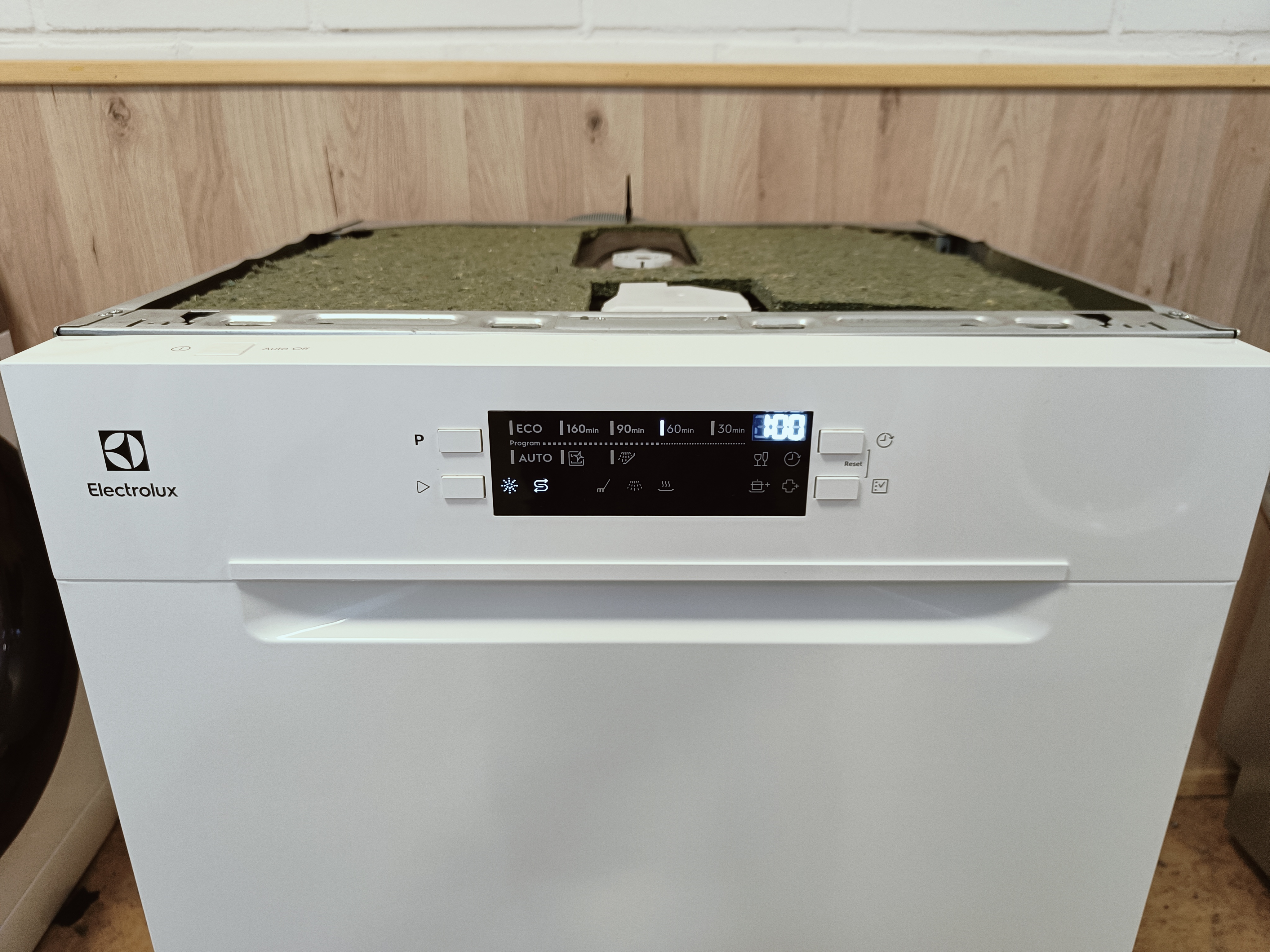 Electrolux SatelliteClean 60cm/3tasoinen tiskikone 