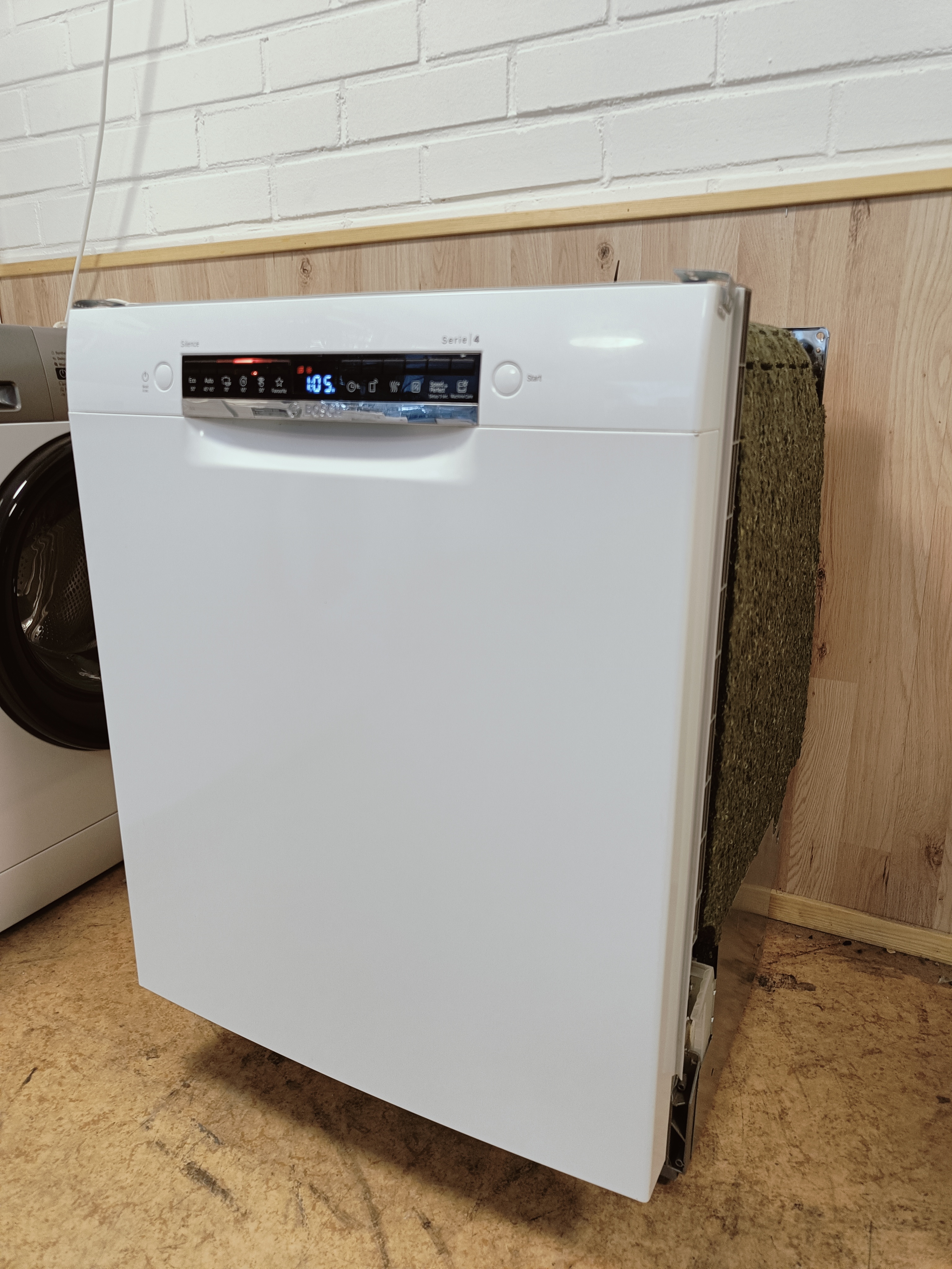 Bosch 4serie 60cm/3tasoinen tiskikone 