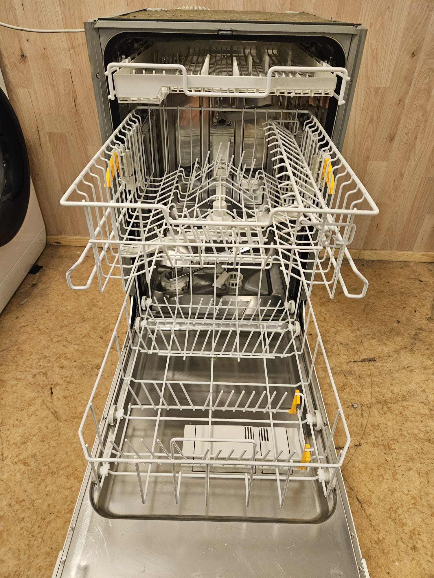 Miele 45cm/3tasoinen tiskikone 