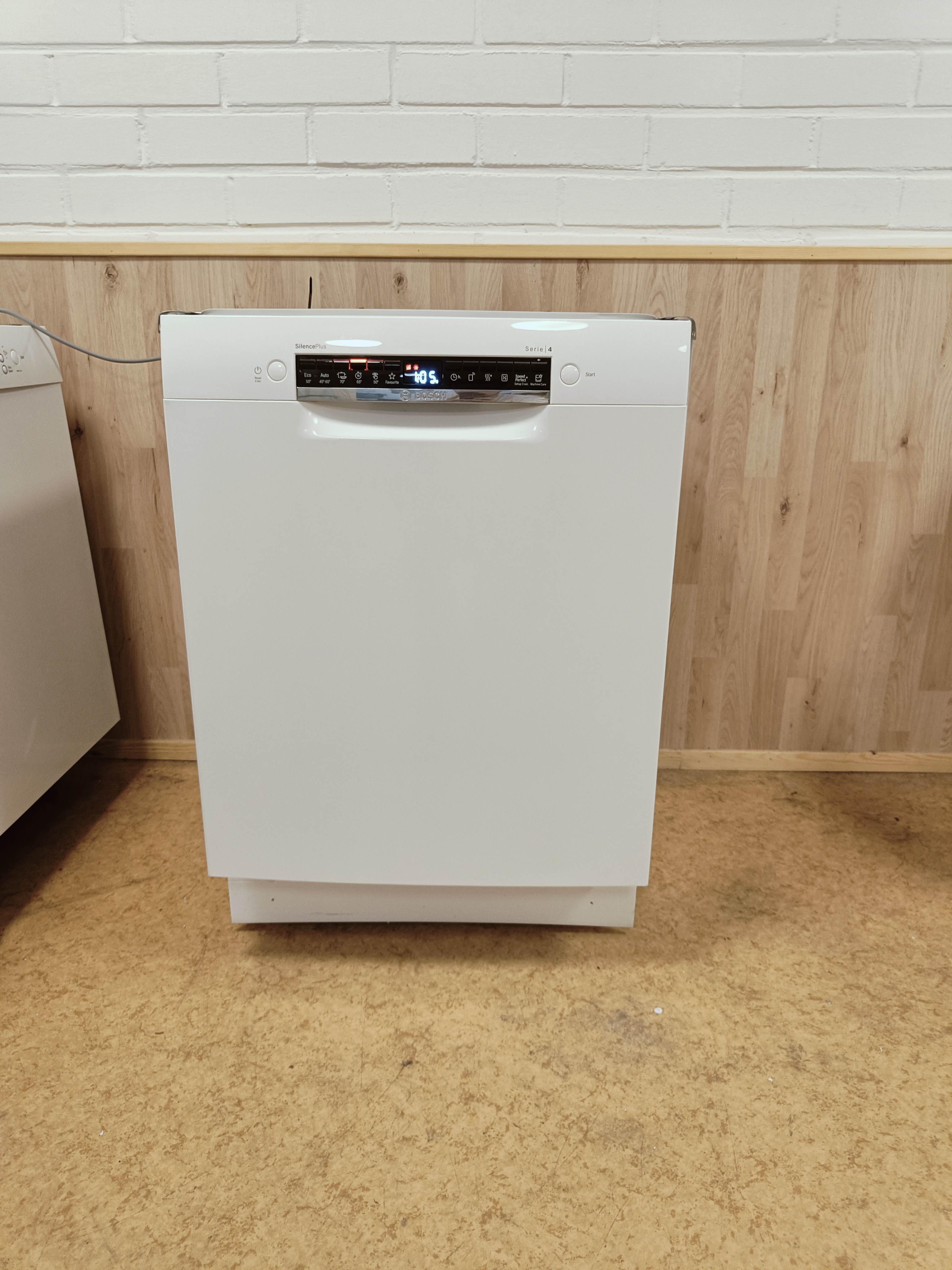 Bosch 60cm/ 3 tasoinen tiskikone 