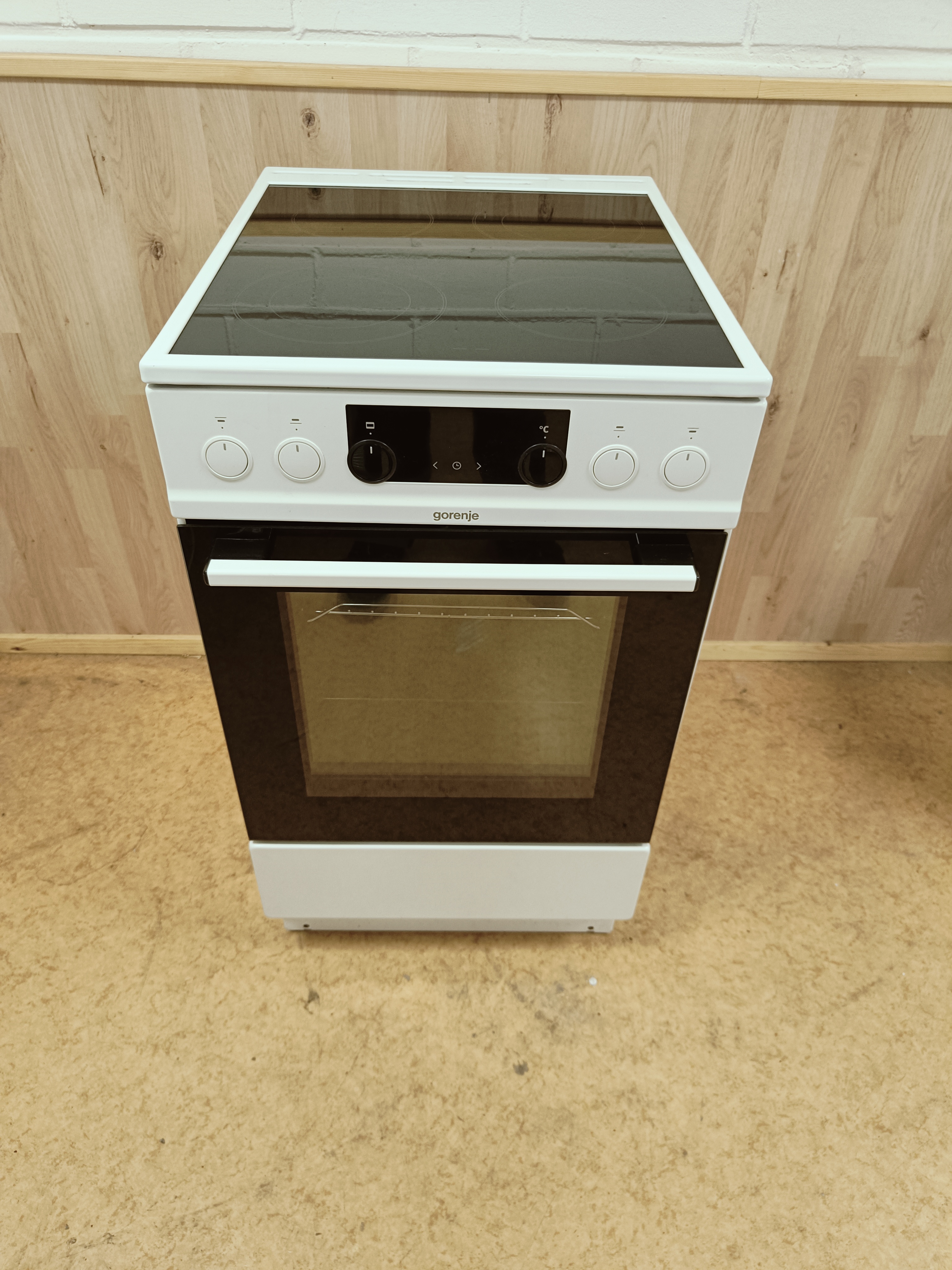 Gorenje 50cm keraaminen liesi