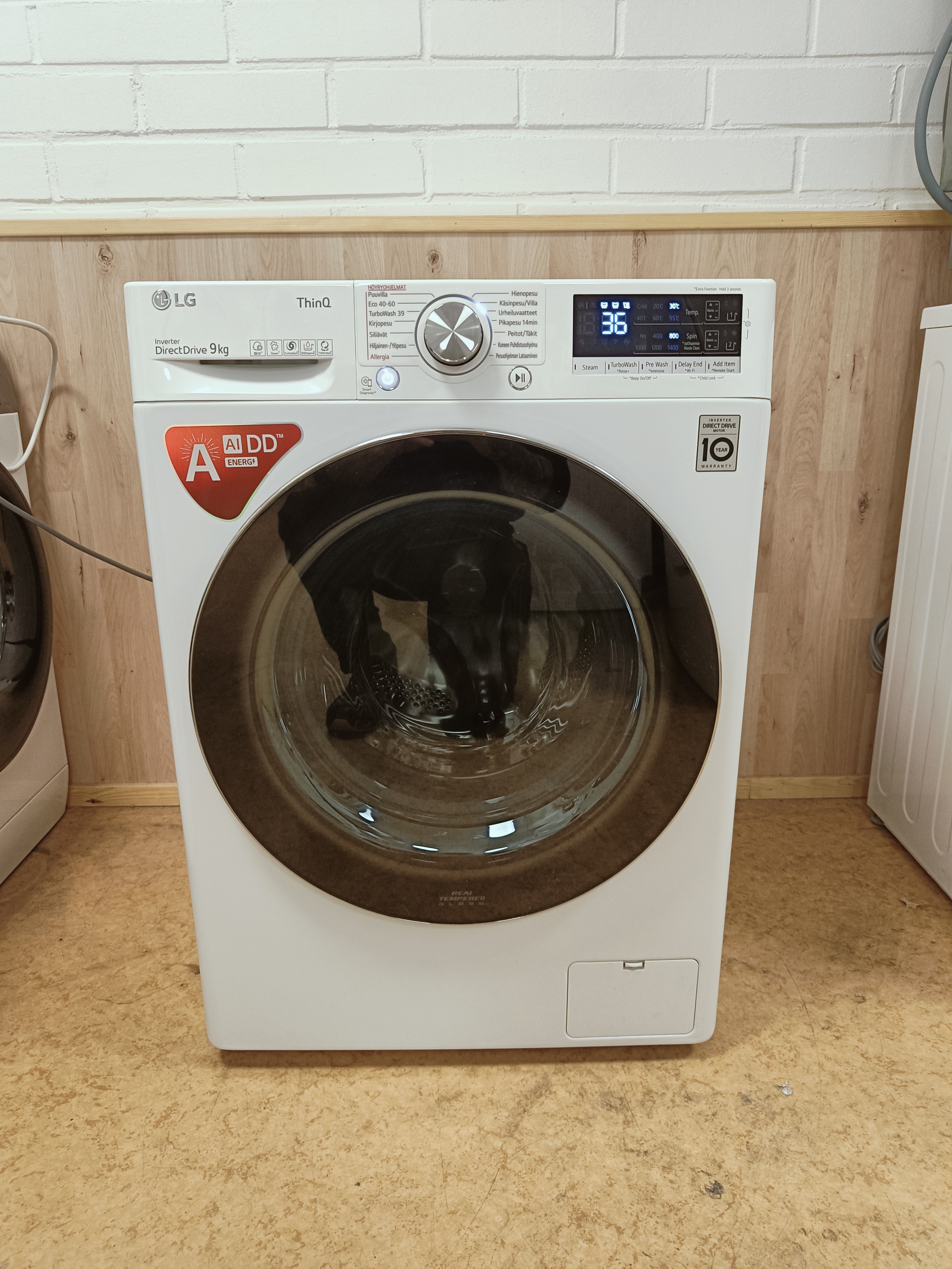 LG ThinQ 9kg pesukone