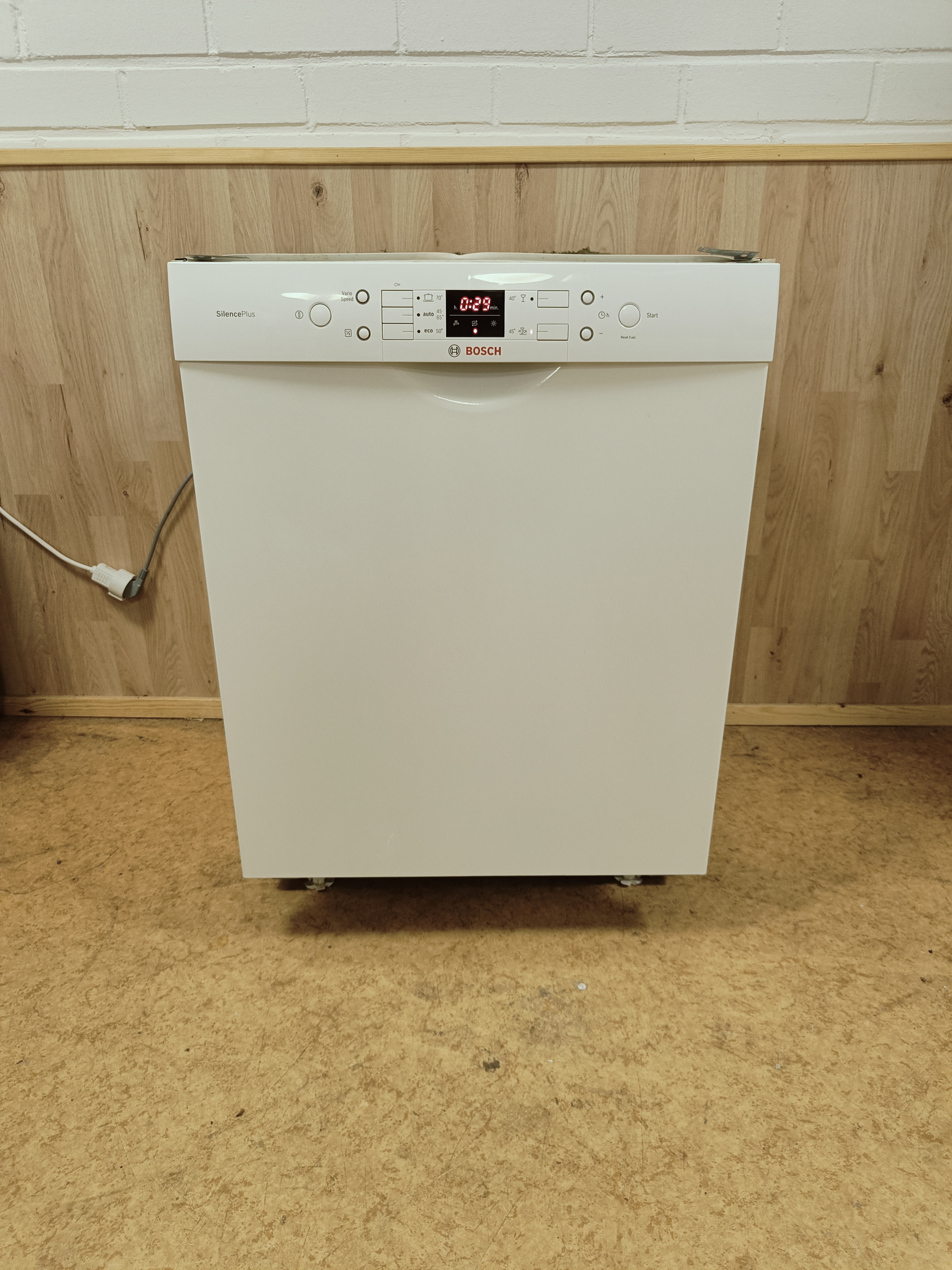 Bosch 60cm/3 tasoinen tiskikone 