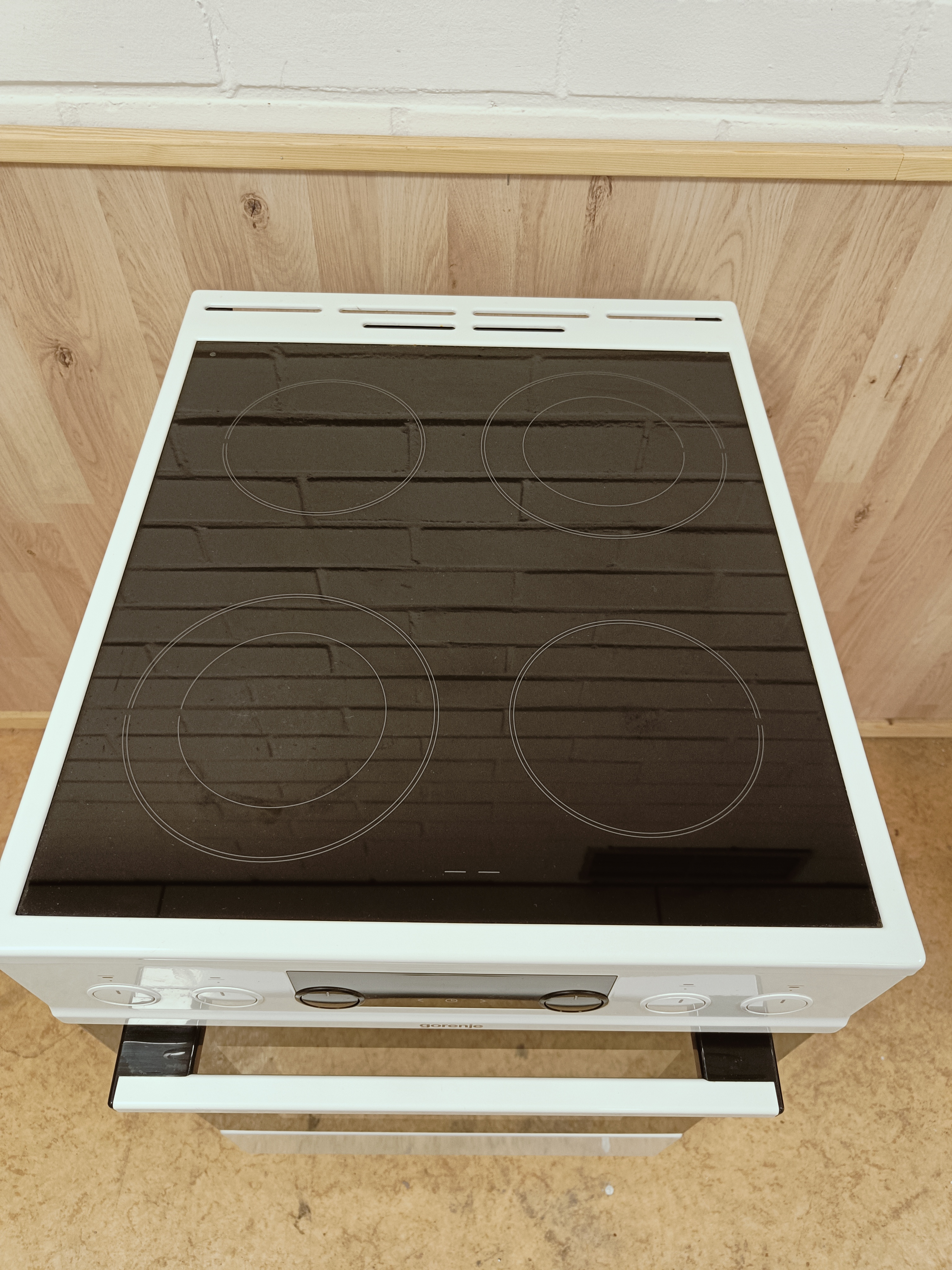 Gorenje 50cm keraaminen liesi