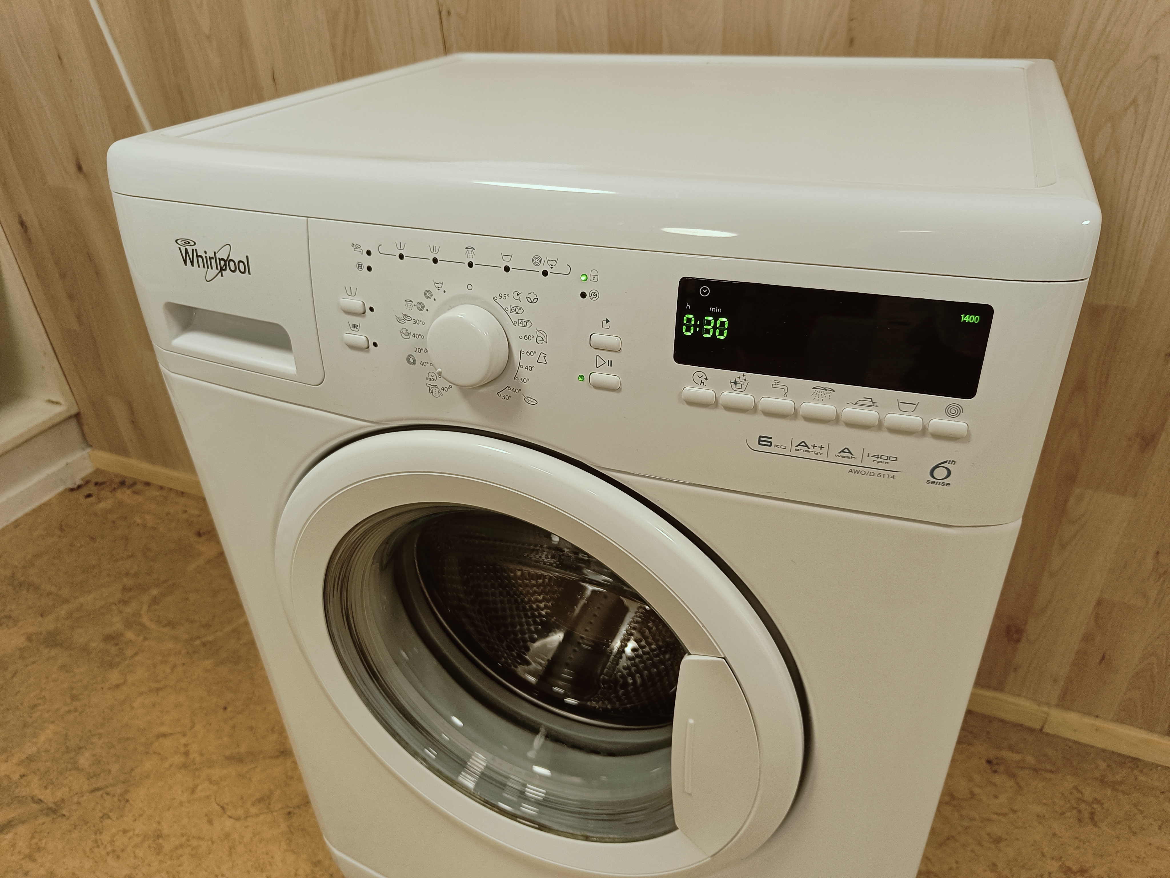 Whirlpool 6kg pesukone 