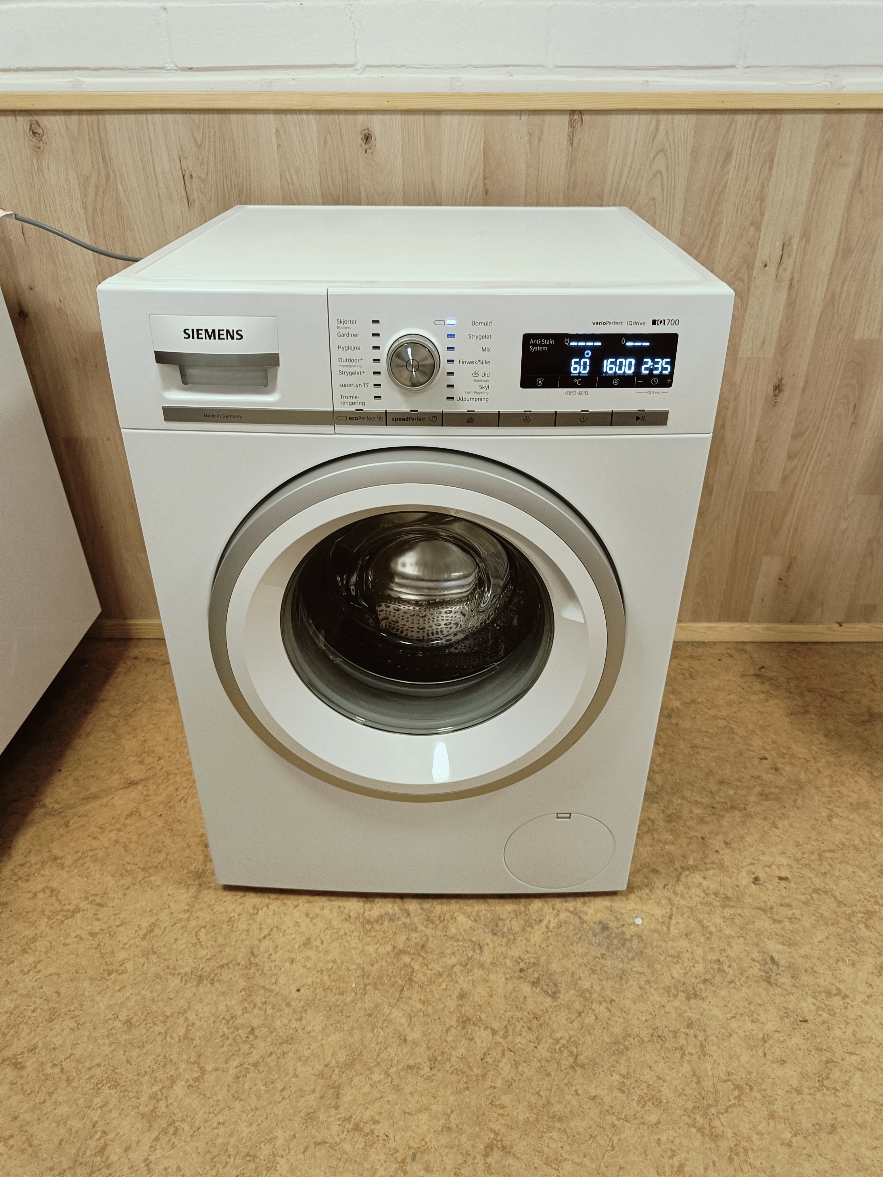 Siemens iQ700 9kg pesukone 