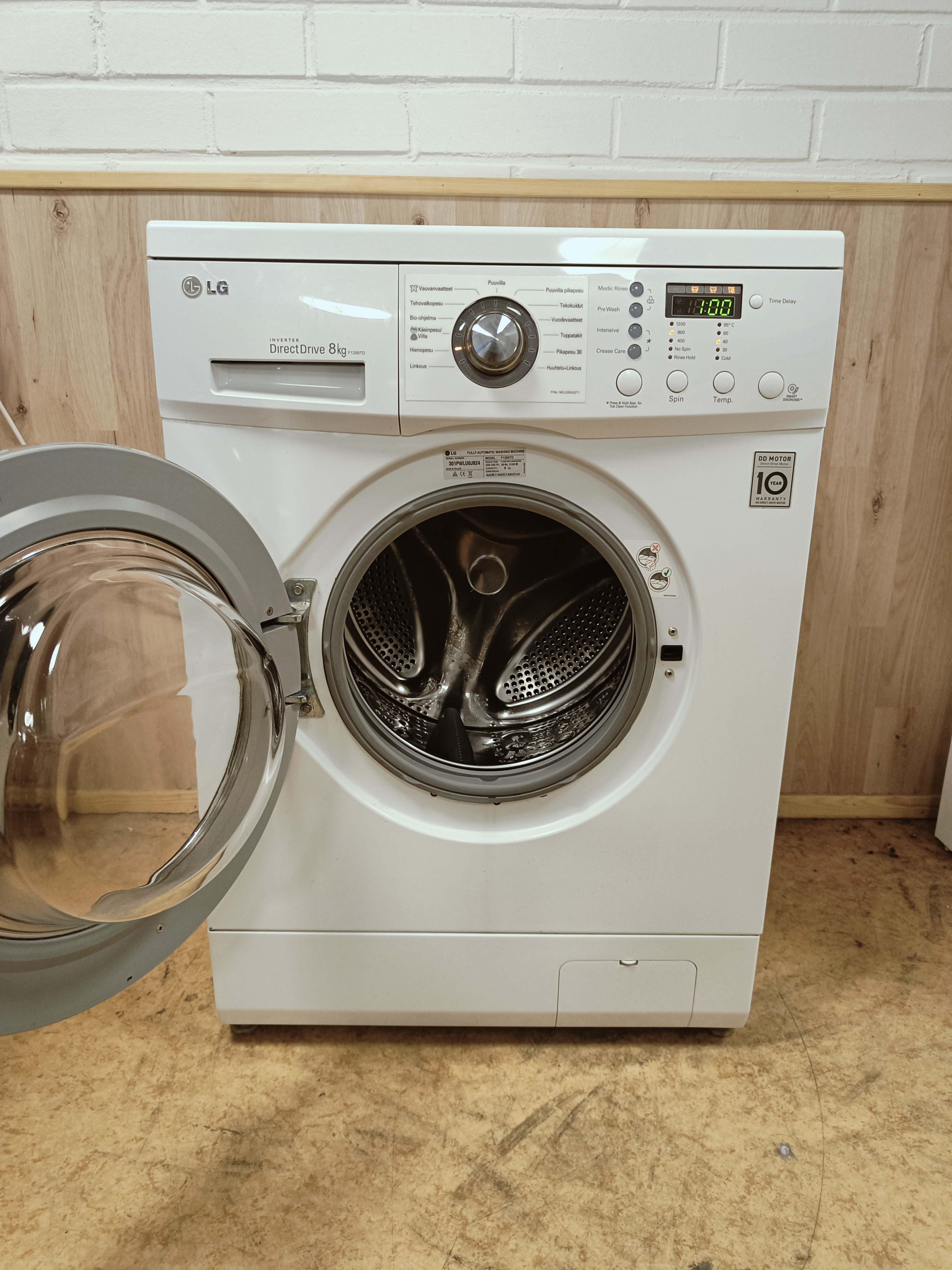 LG DirectDrive 8kg pesukone 