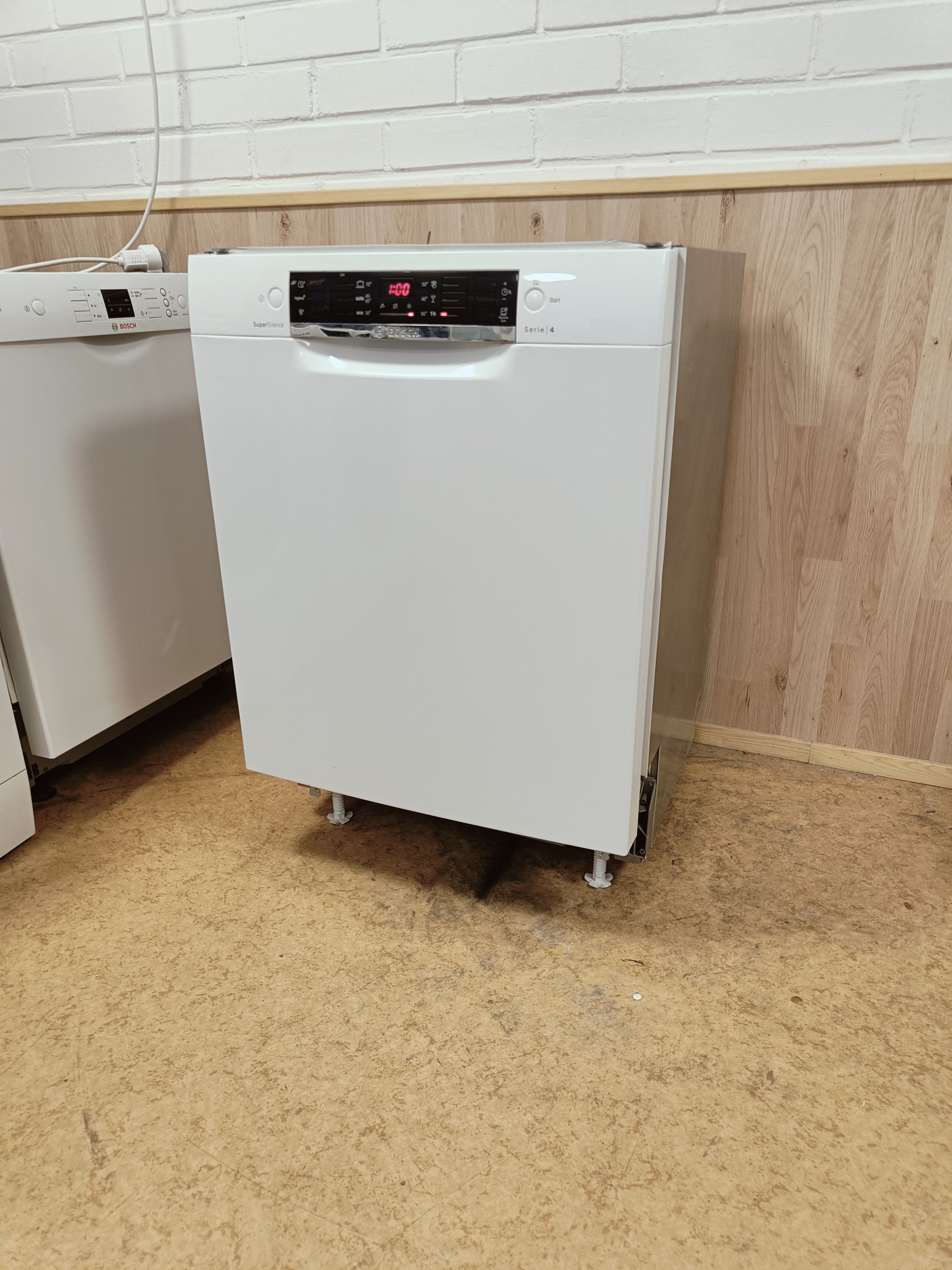 Bosch 60cm 3 tasoinen tiskikone