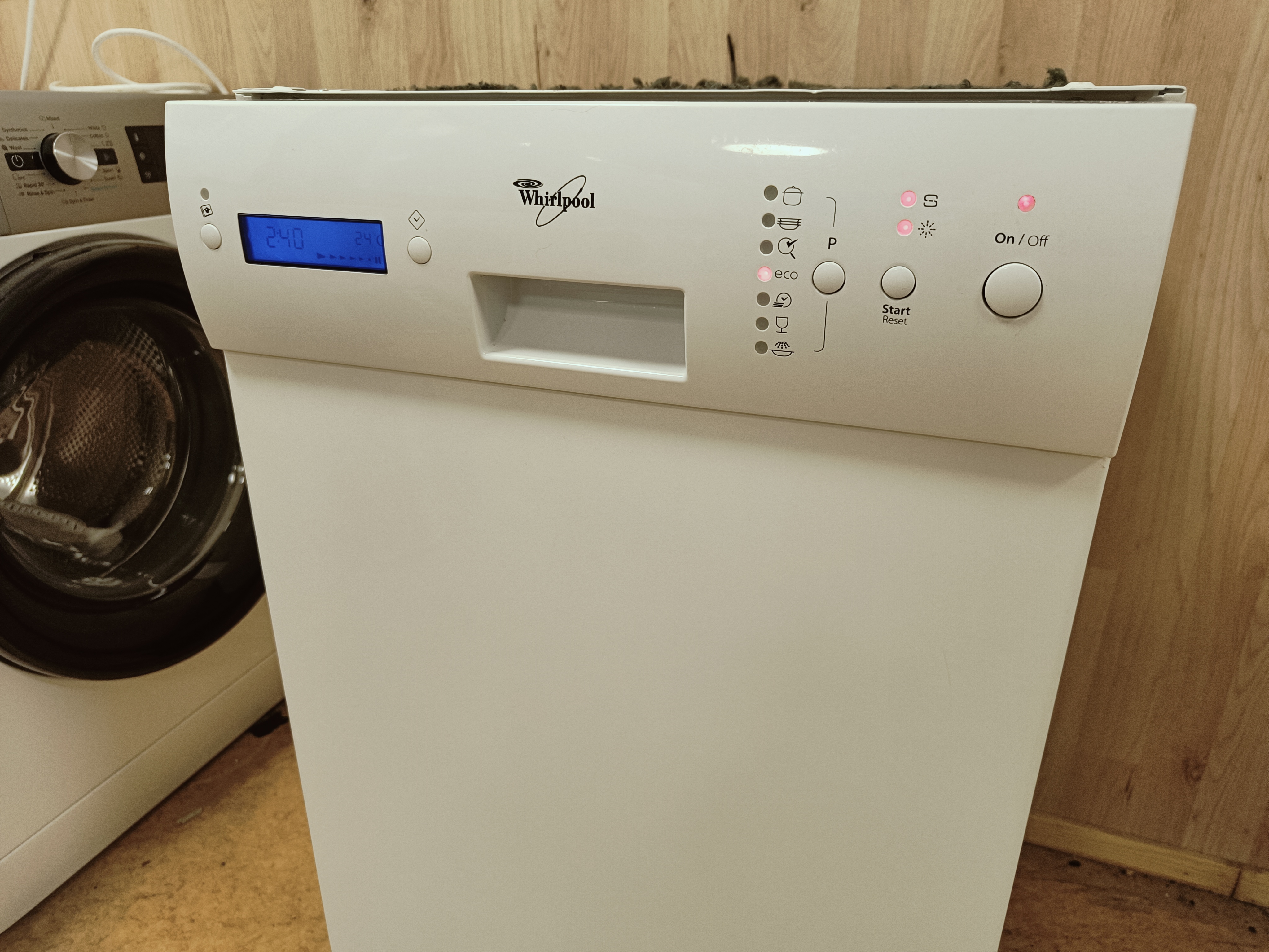 Whirlpool 45cm tiskikone 