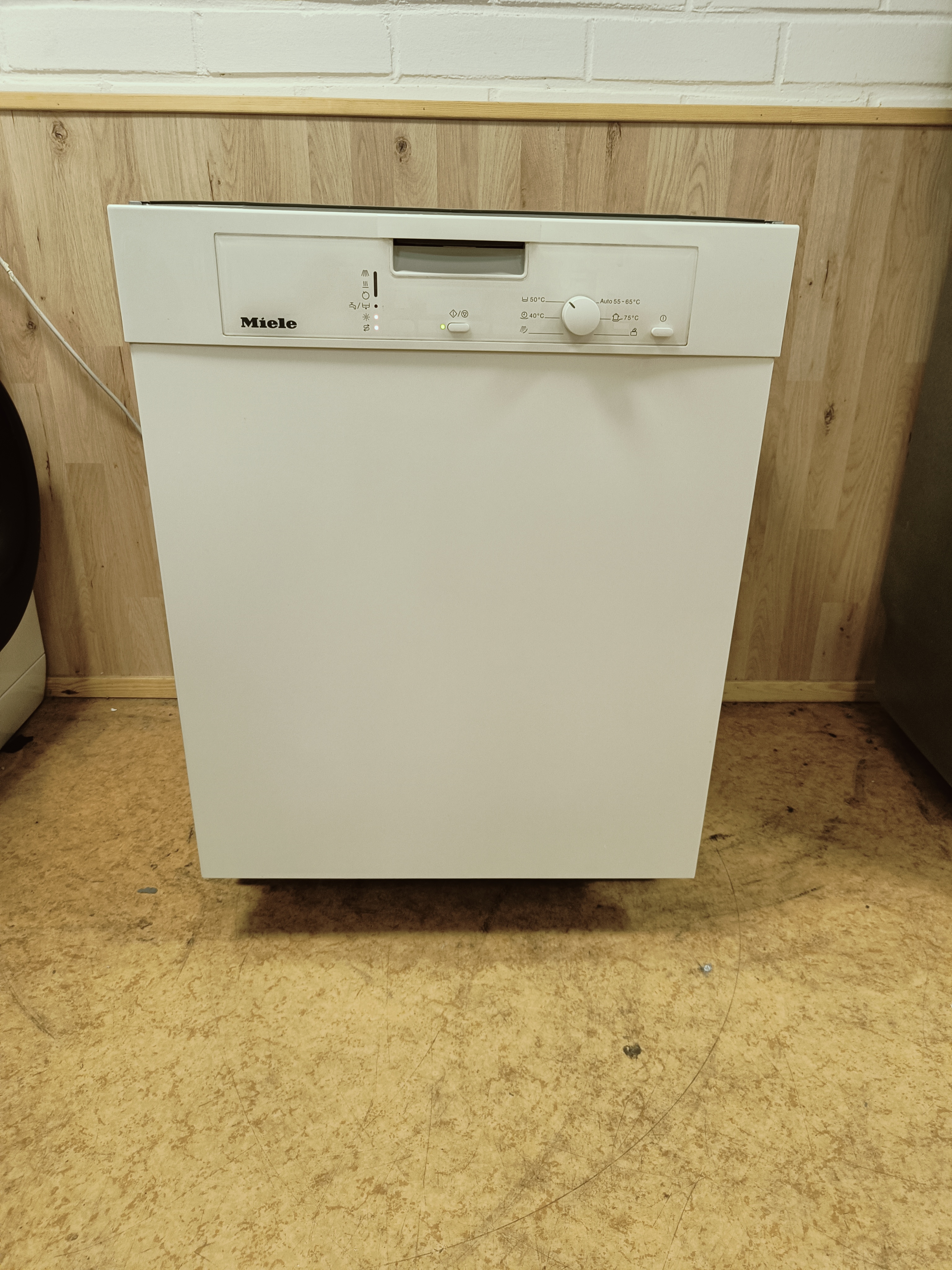 Miele 3 tasoinen 60cm tiskikone