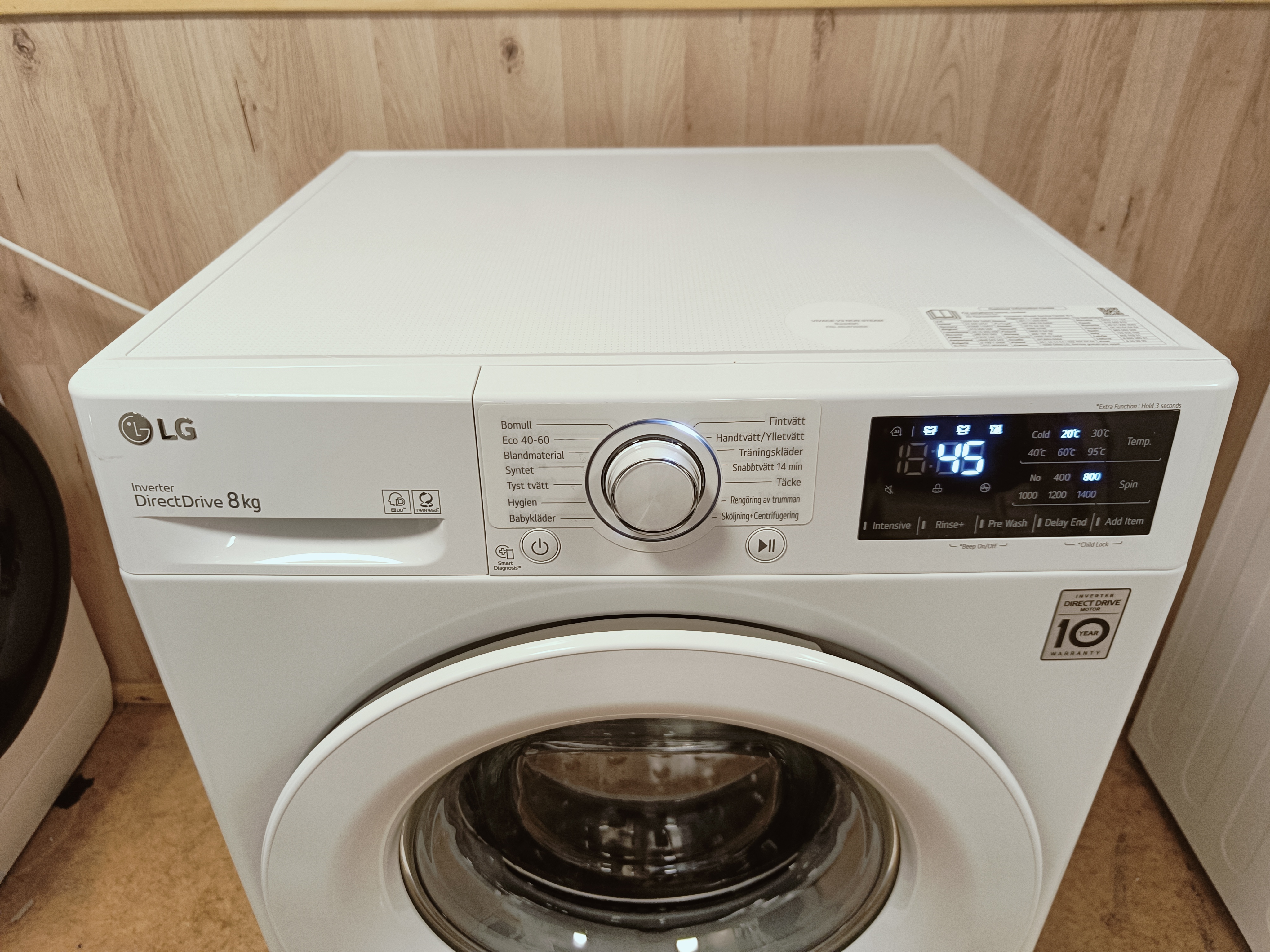 LG DirectDrive 8kg pesukone 
