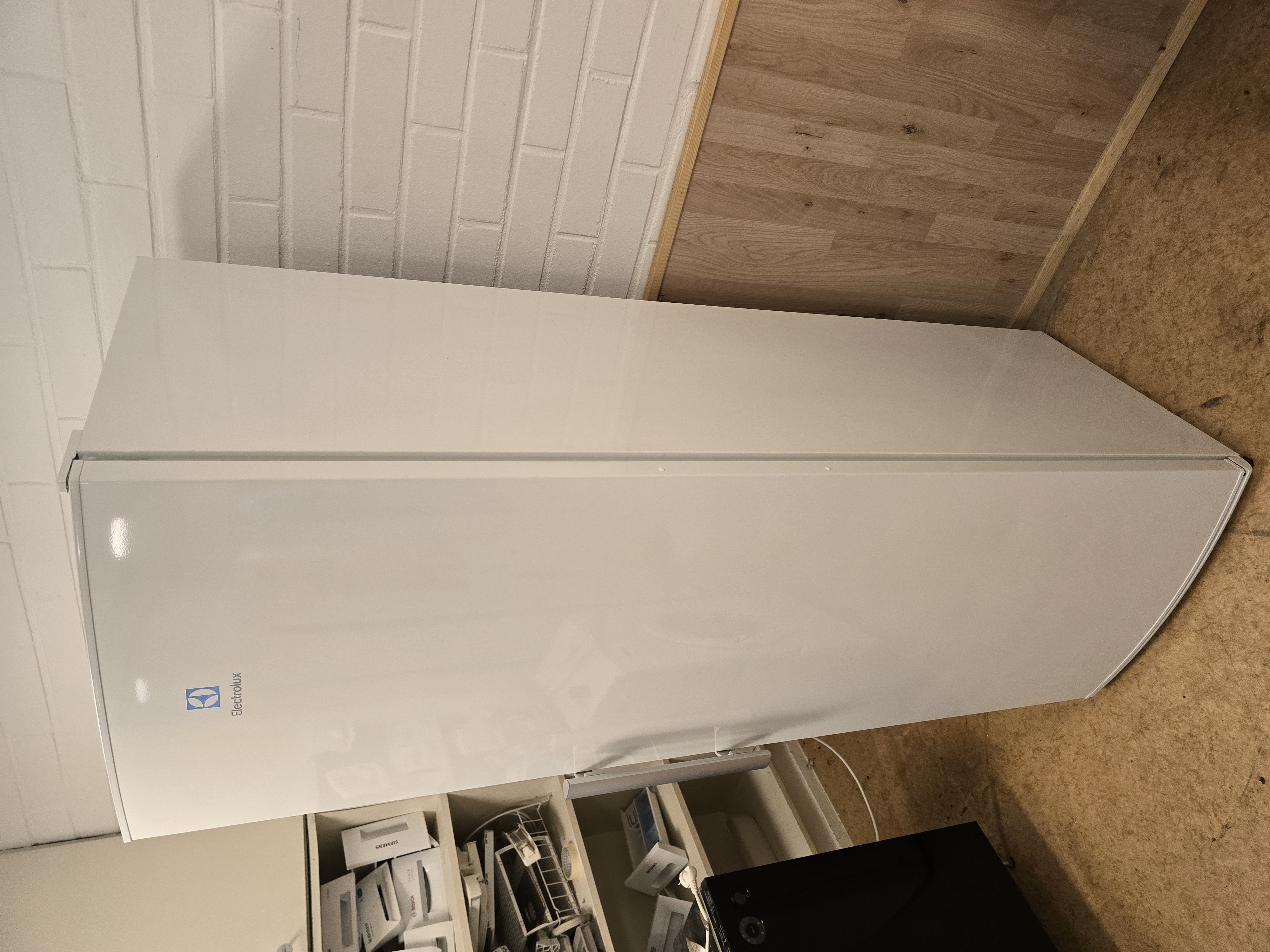 Electrolux jääkaappi 