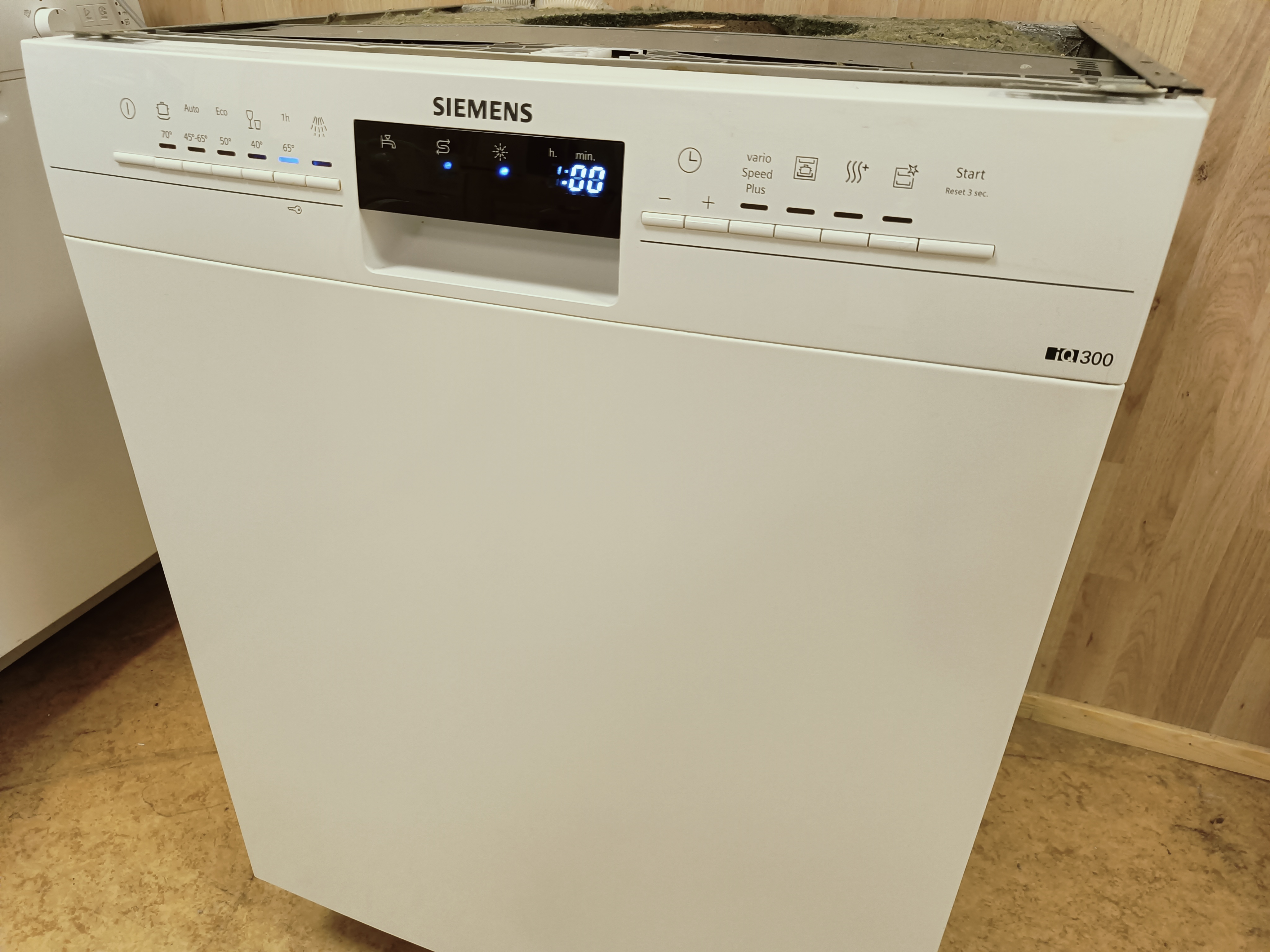 Siemens iQ300/ 3 tasoinen 60cm tiskikone 