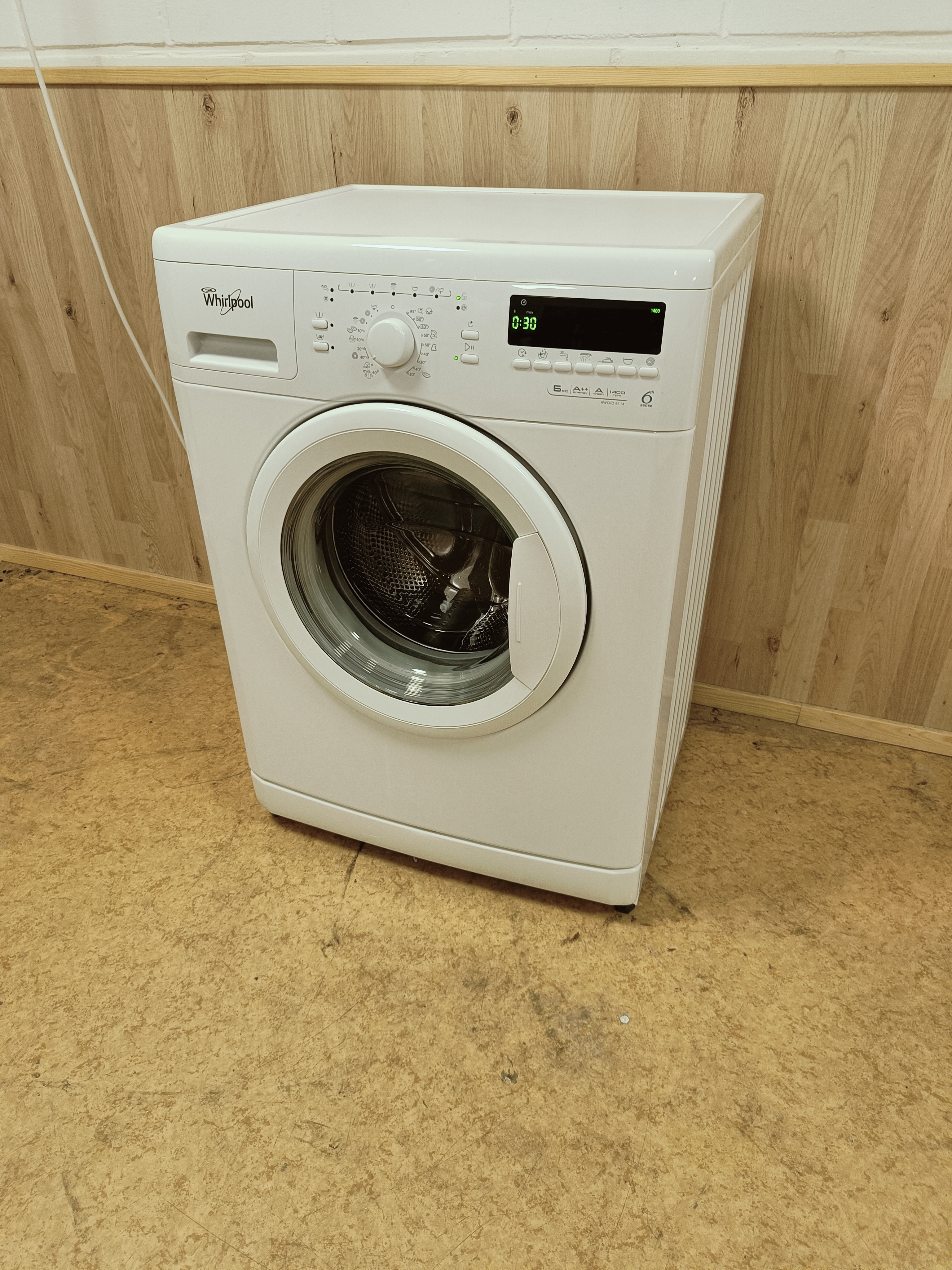 Whirlpool 6kg pesukone 