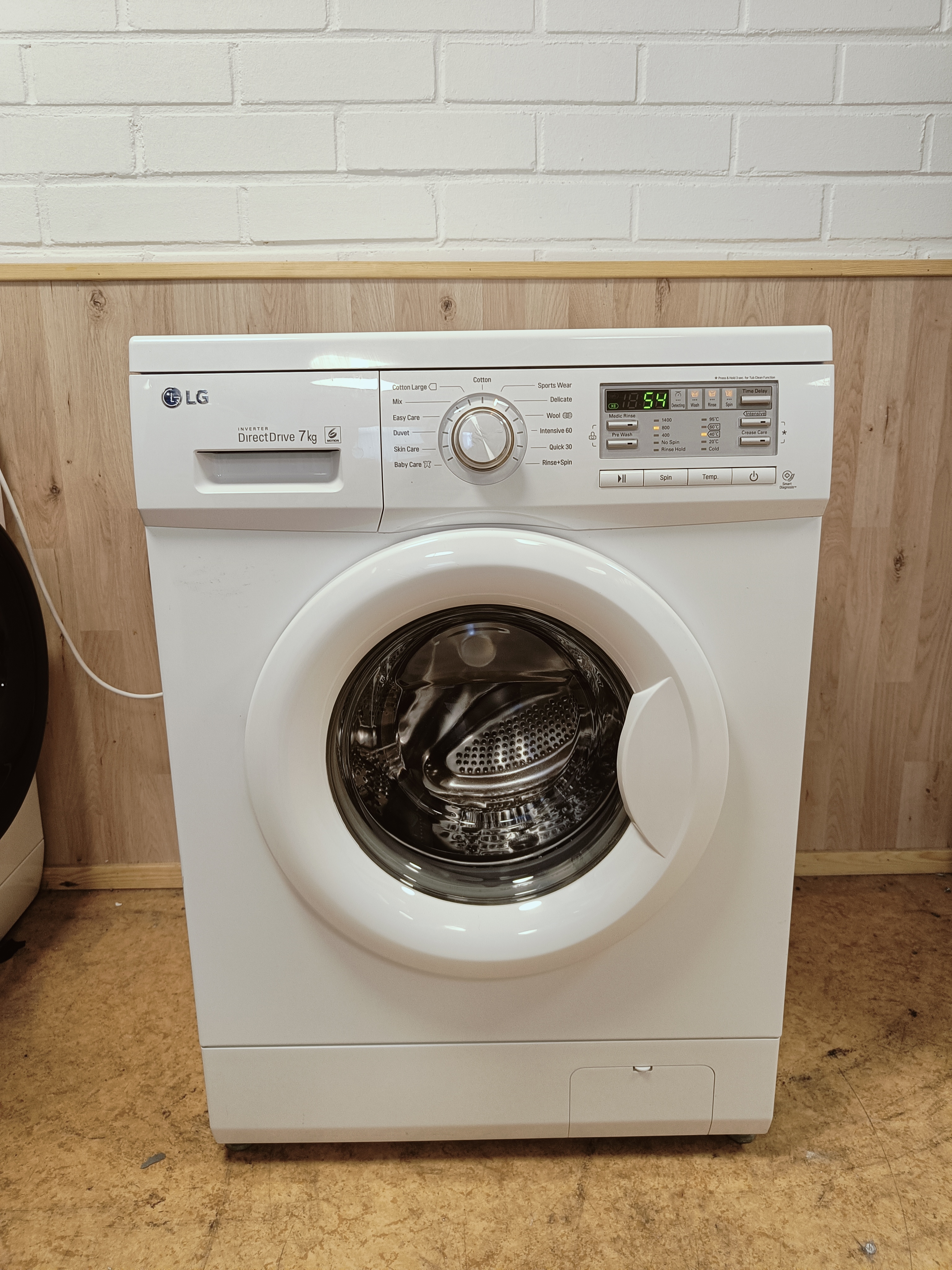 LG DirectDrive 7kg pesukone 