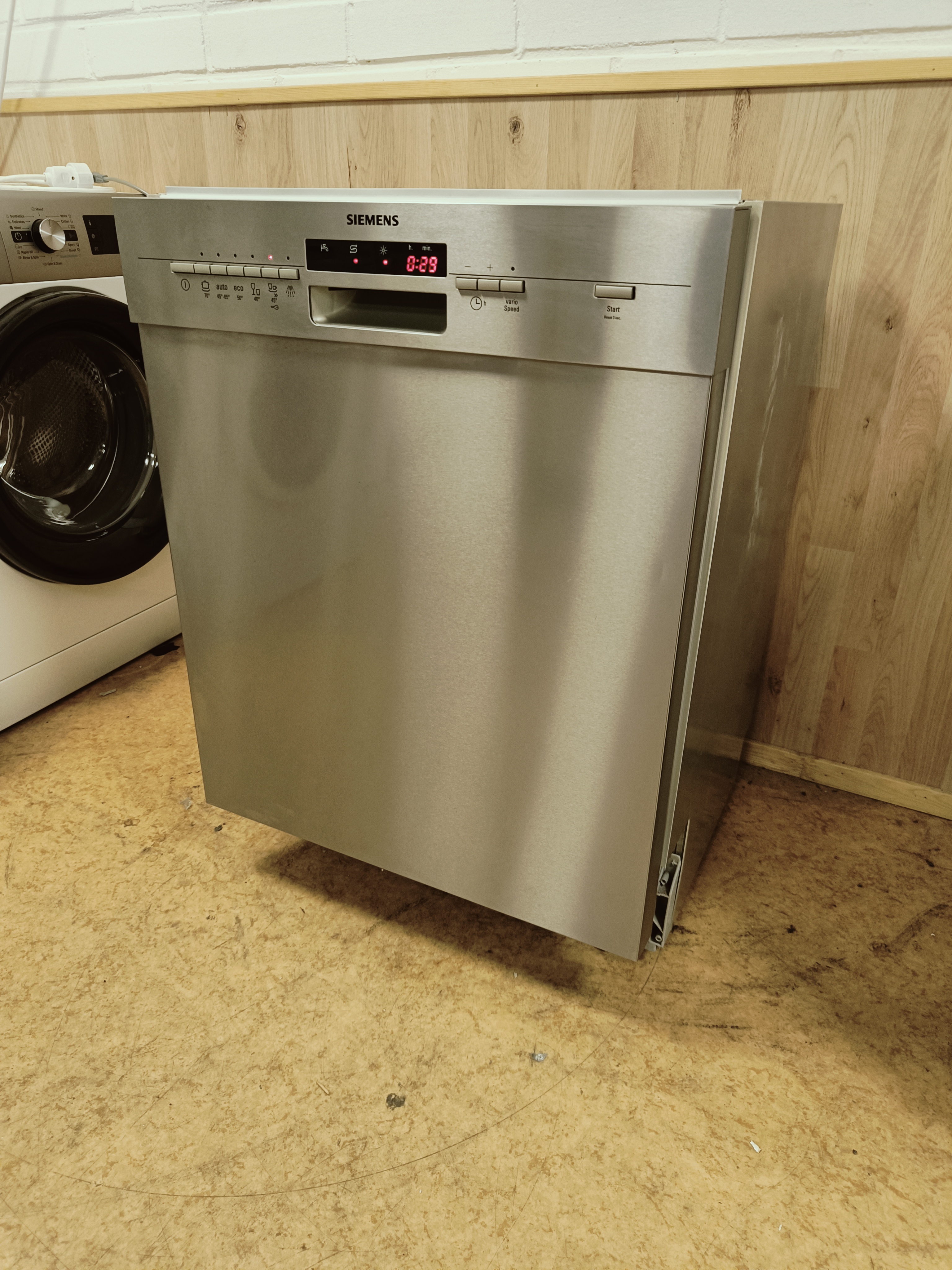 Siemens 3 tasoinen 60cm tiskikone 