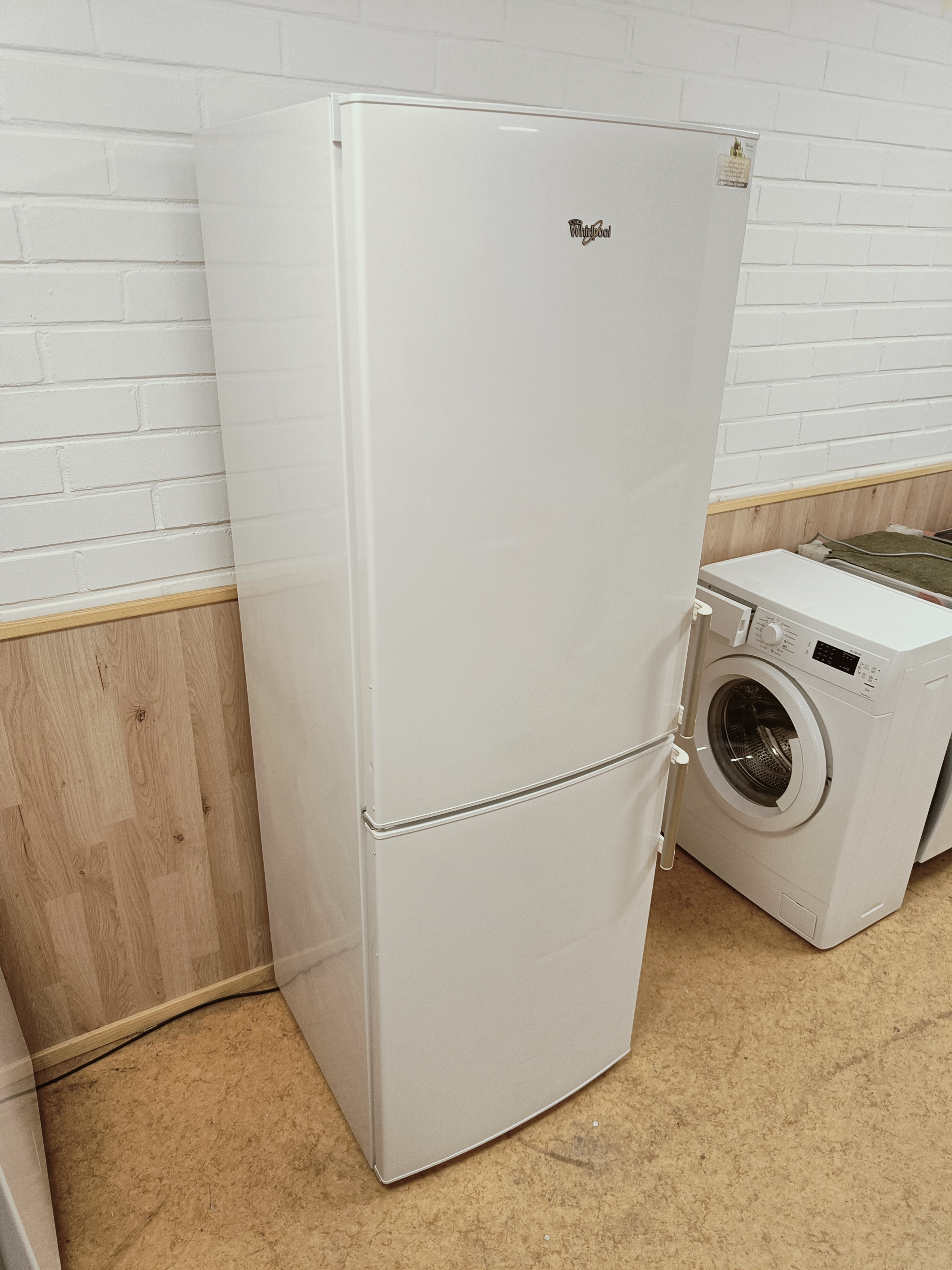 Whirlpool jääkaappipakastin 