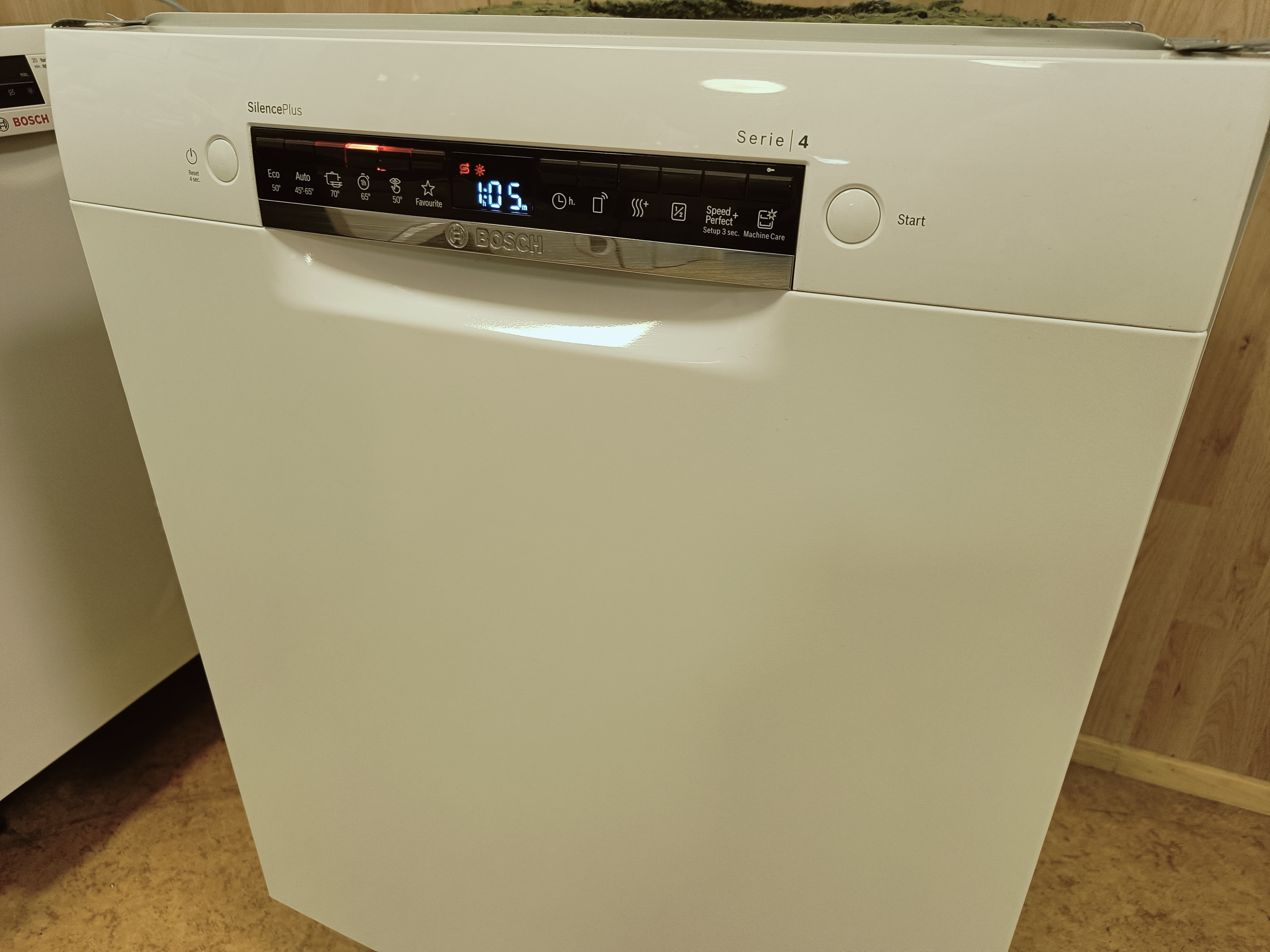 Bosch 60cm/ 3 tasoinen tiskikone 