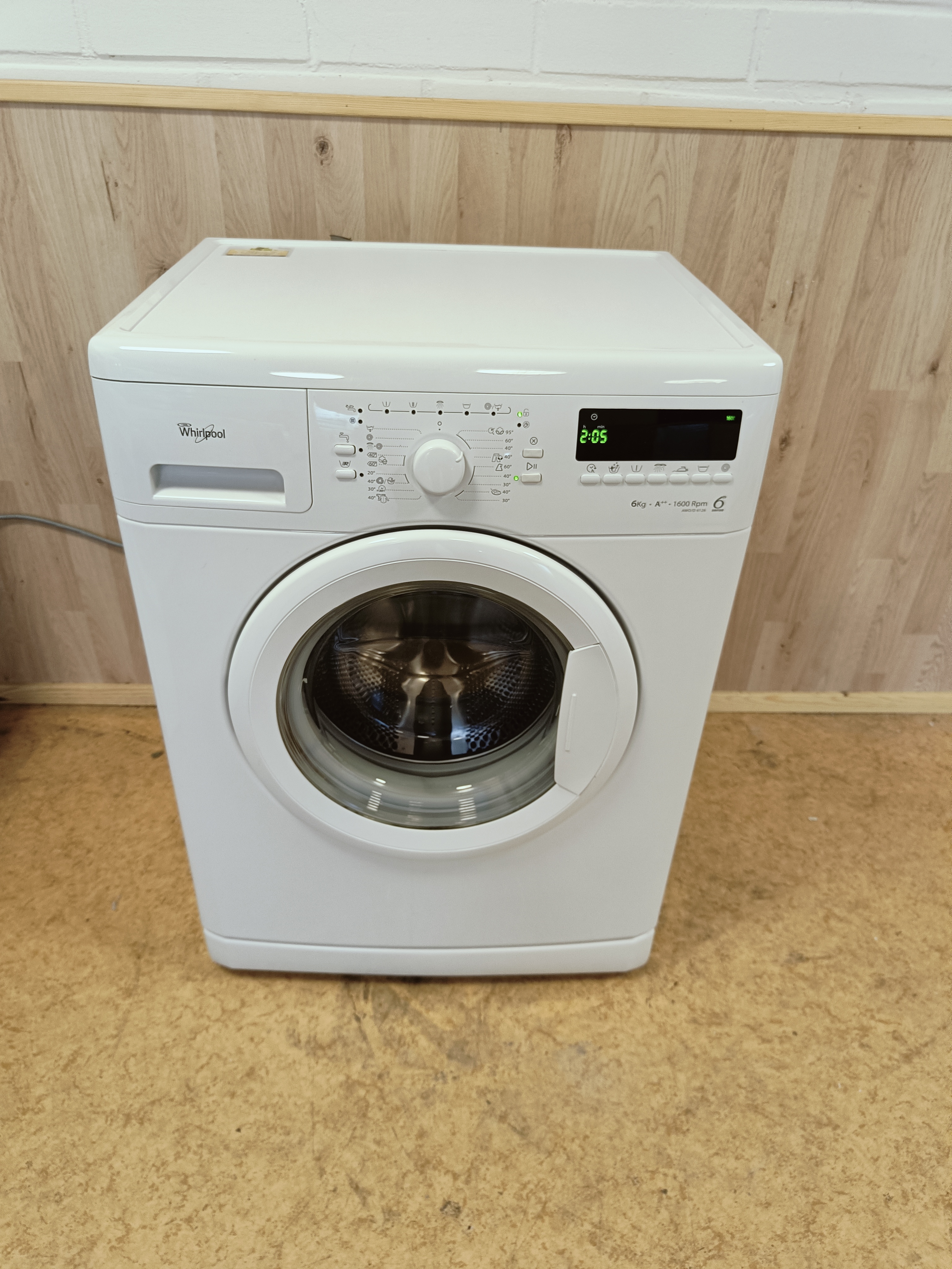 Whirlpool 6kg pesukone 