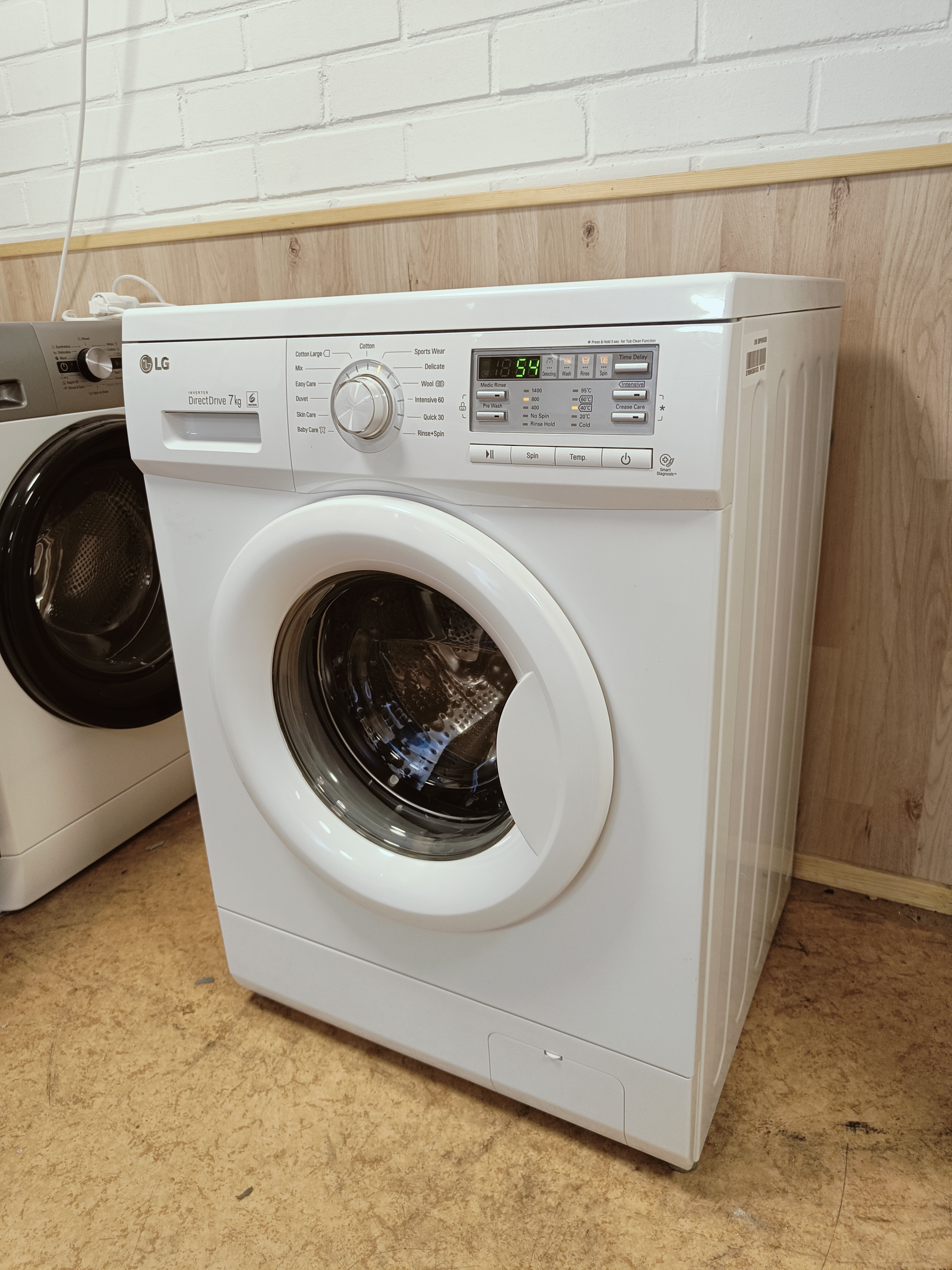 LG DirectDrive 7kg pesukone 