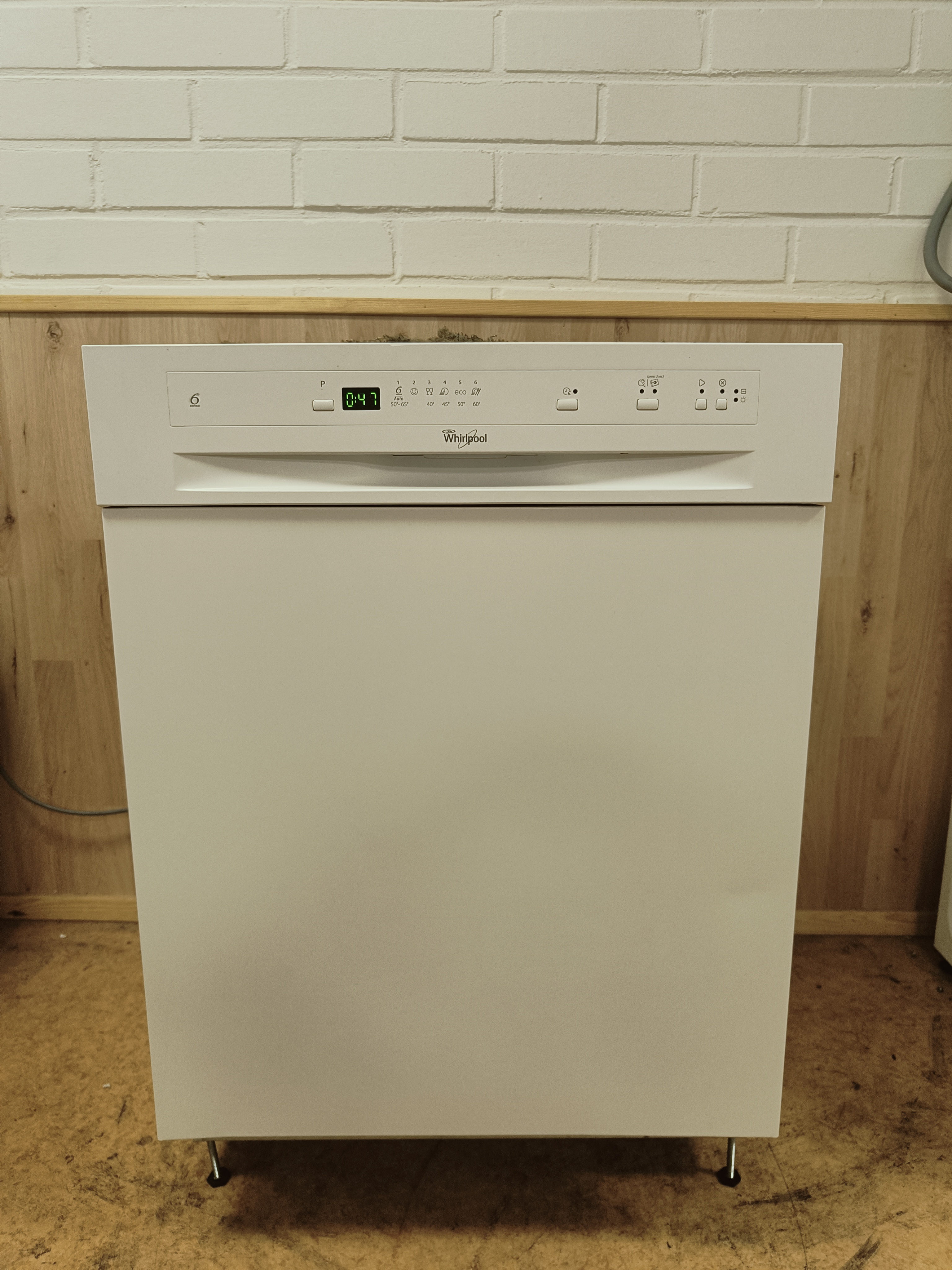 Whirlpool 60cm/3tasoinen tiskikone 