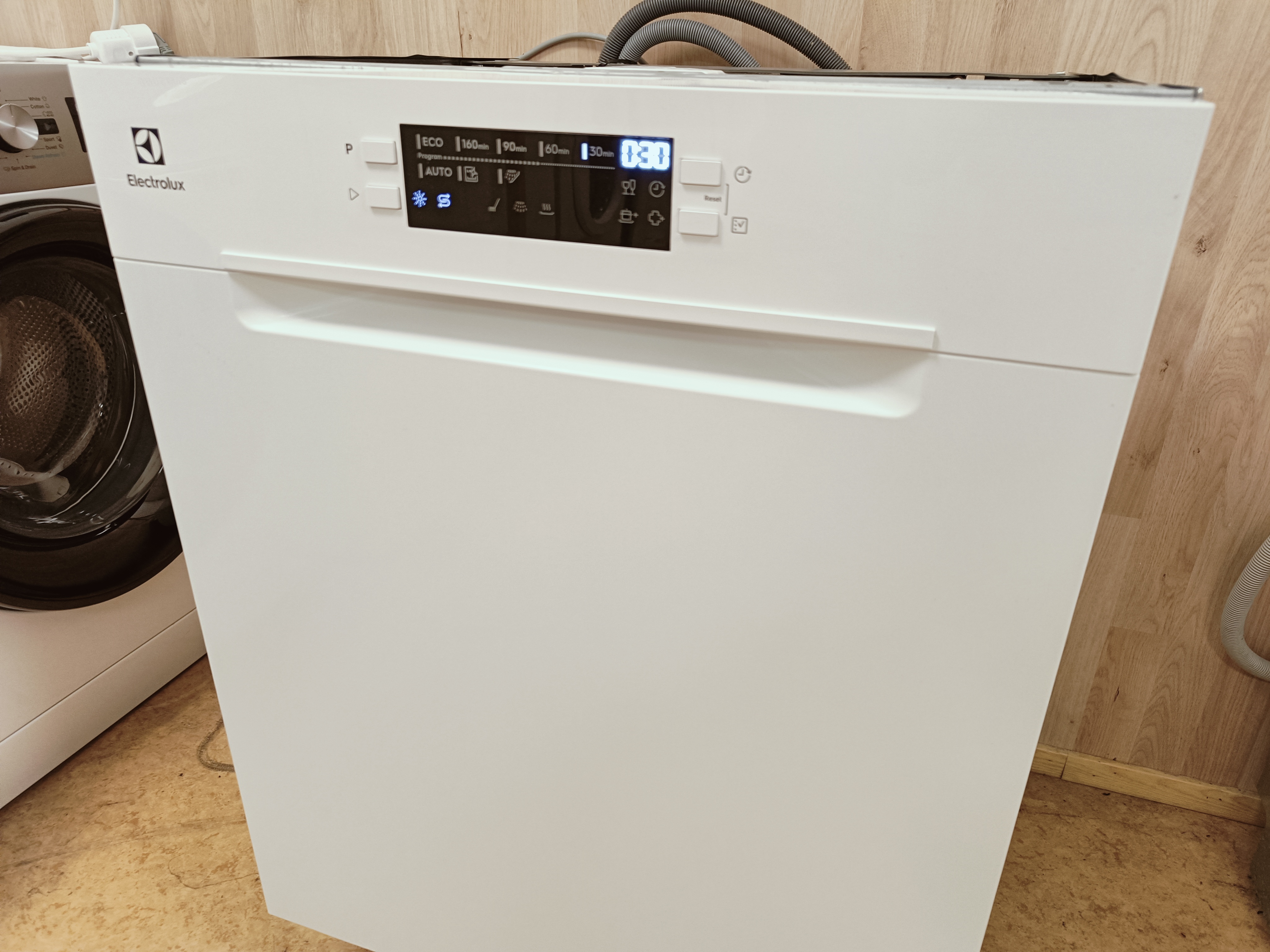 Electrolux 60cm AirDry tiskikone 
