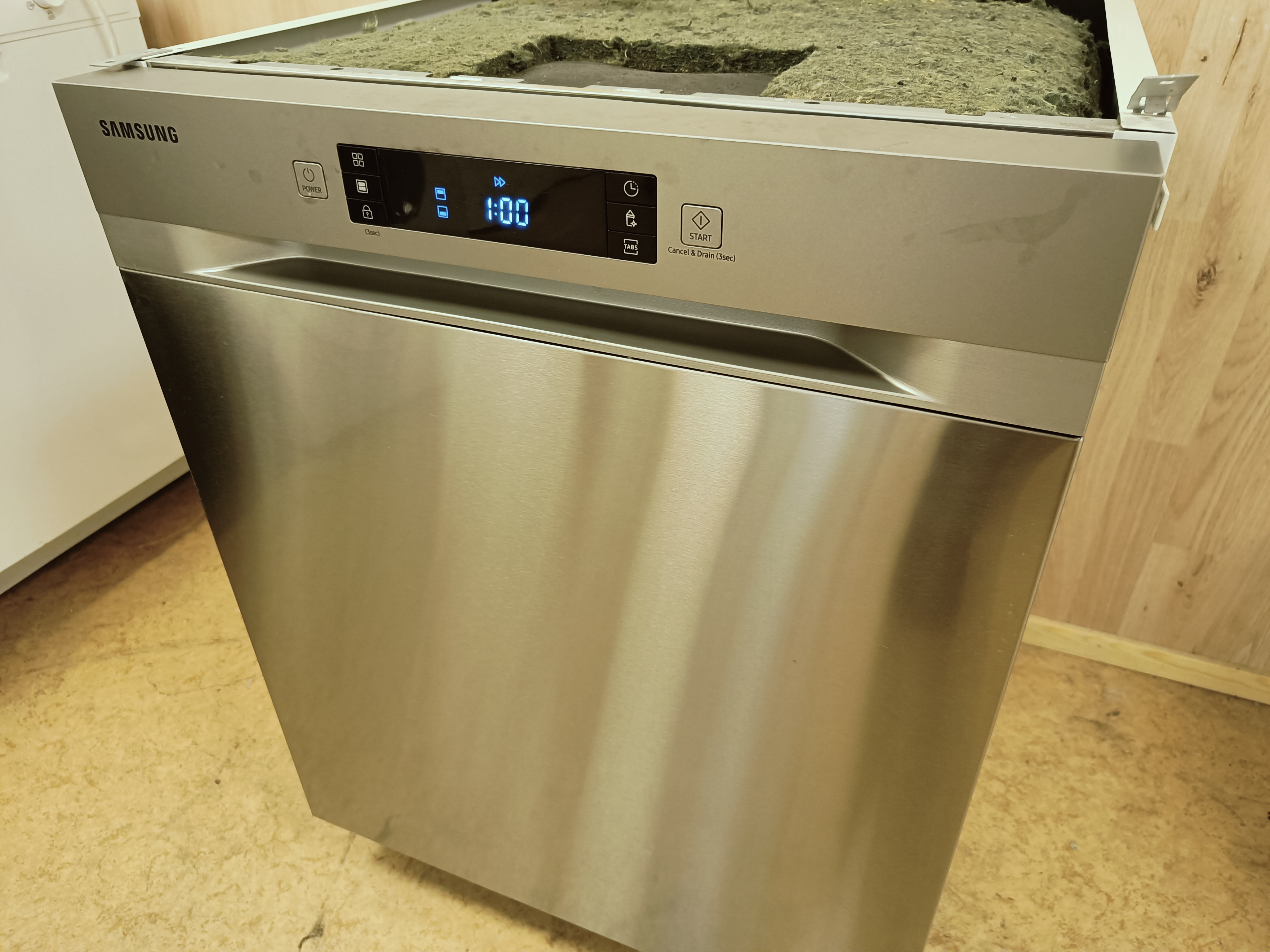 Samsung 60cm/3 tasoinen tiskikone 