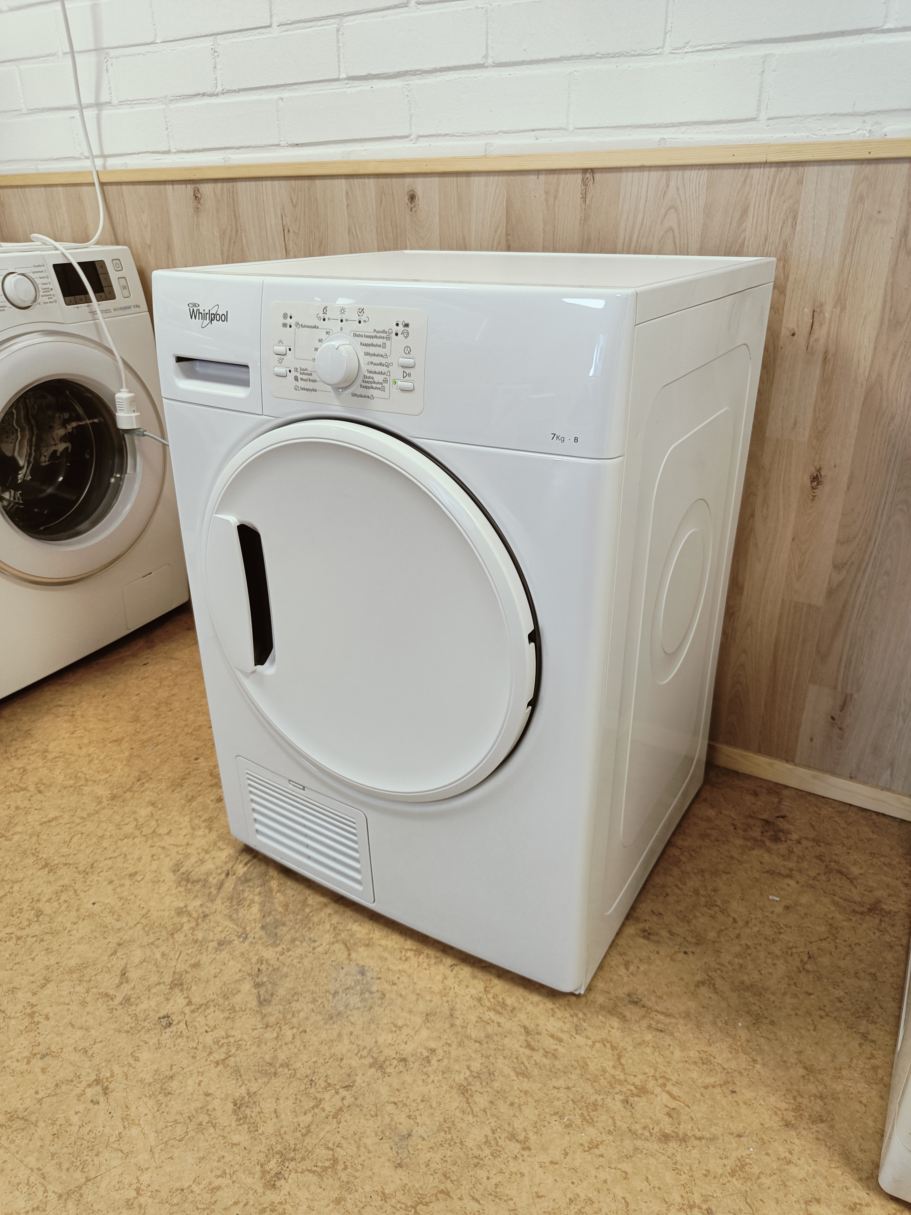Whirlpool 7kg kuivausrumpu 