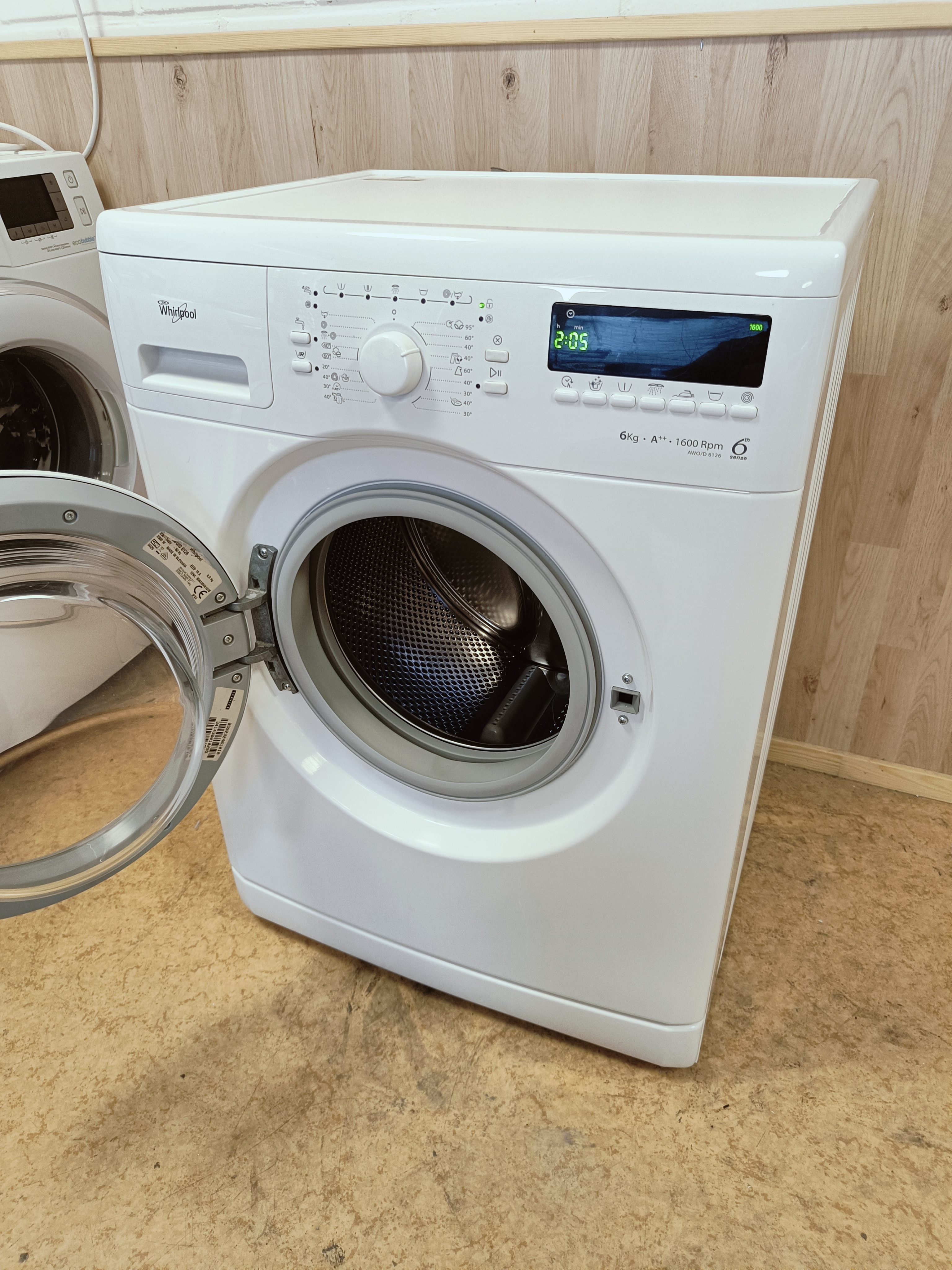Whirlpool 6kg pesukone 