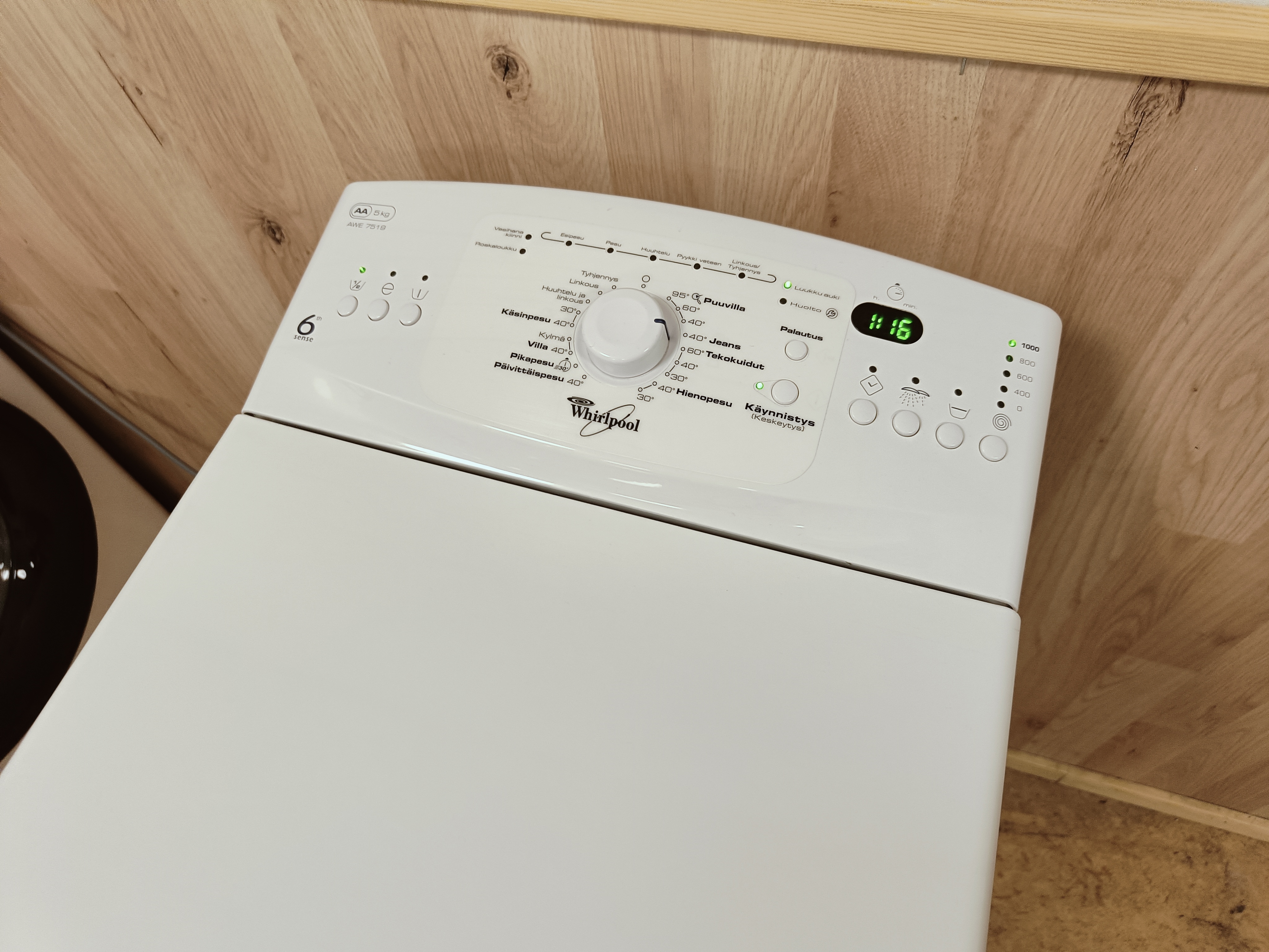 Whirlpool 5kg pesukone