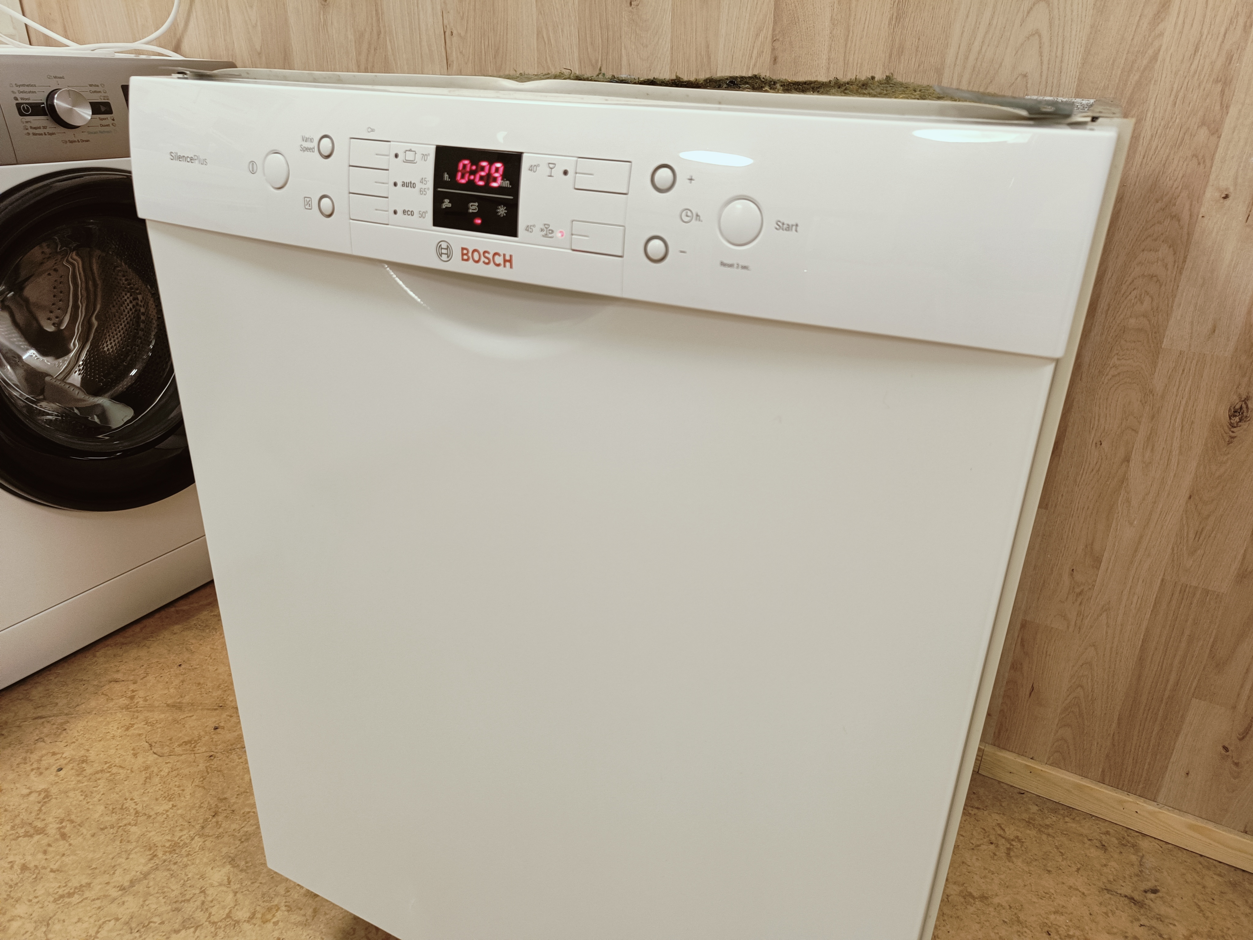 Bosch 60cm/3 tasoinen tiskikone 