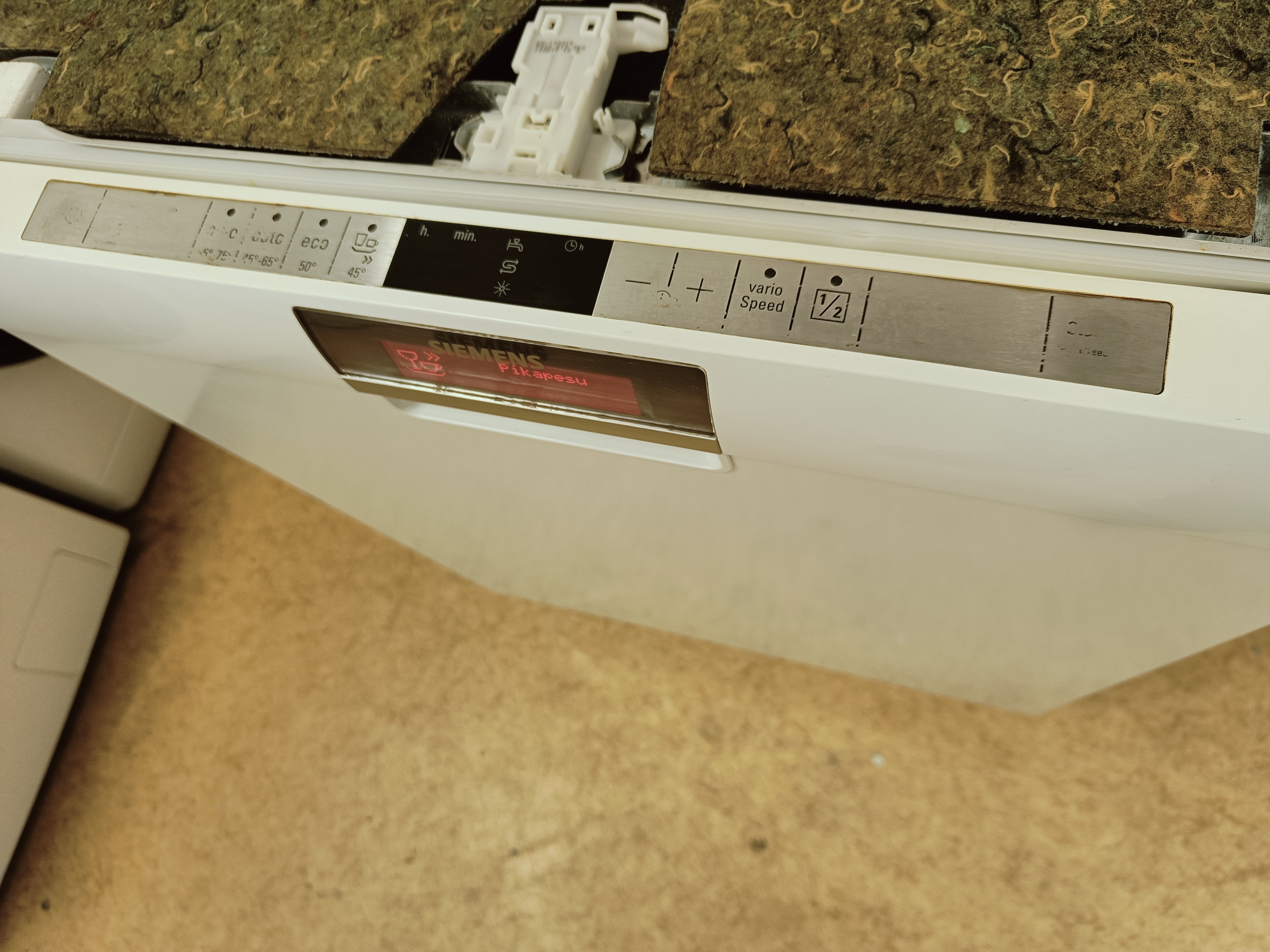 Siemens 60cm/3 tasoinen tiskikone 