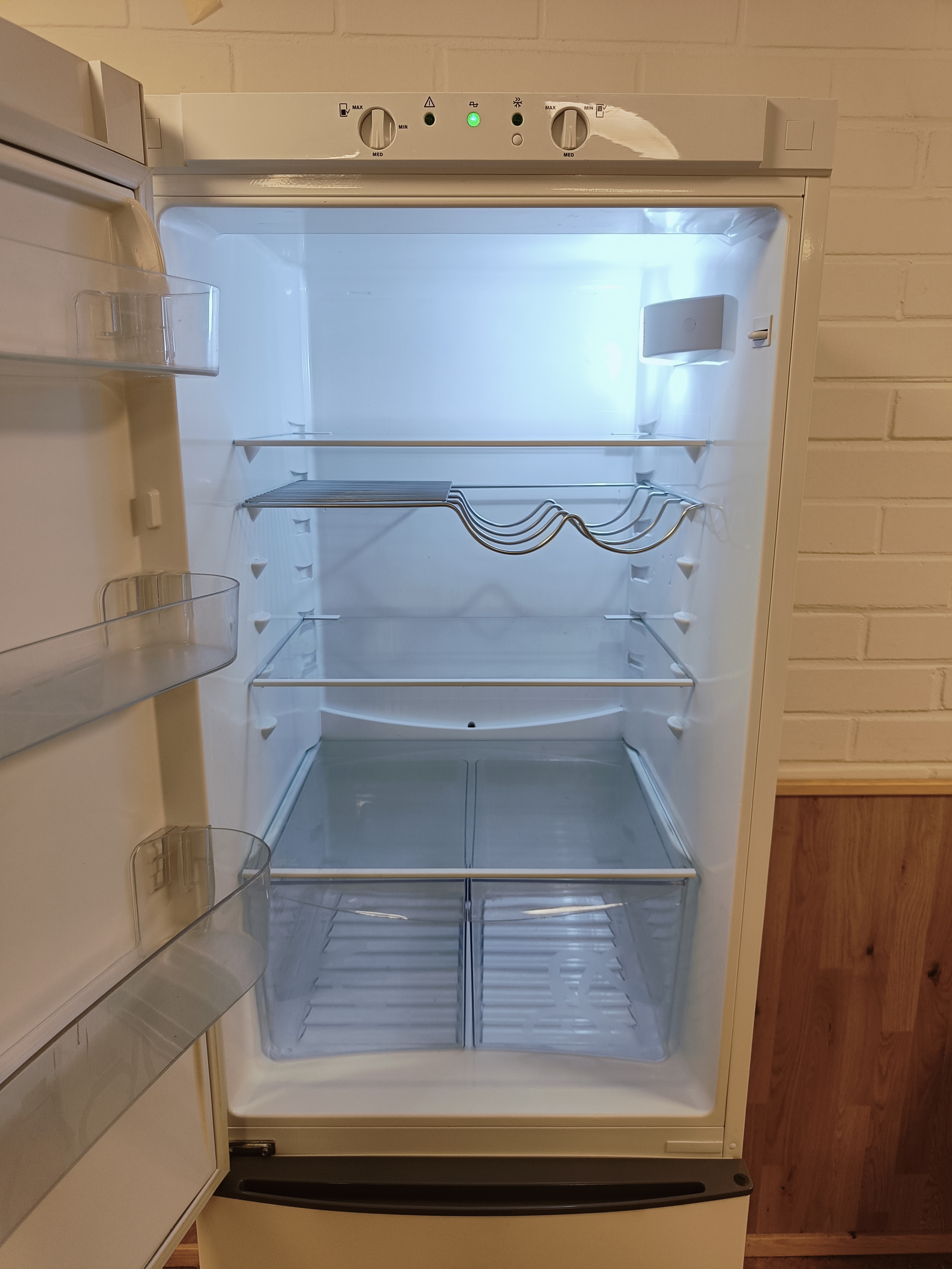 Rosenlew jääkaappi pakastin 