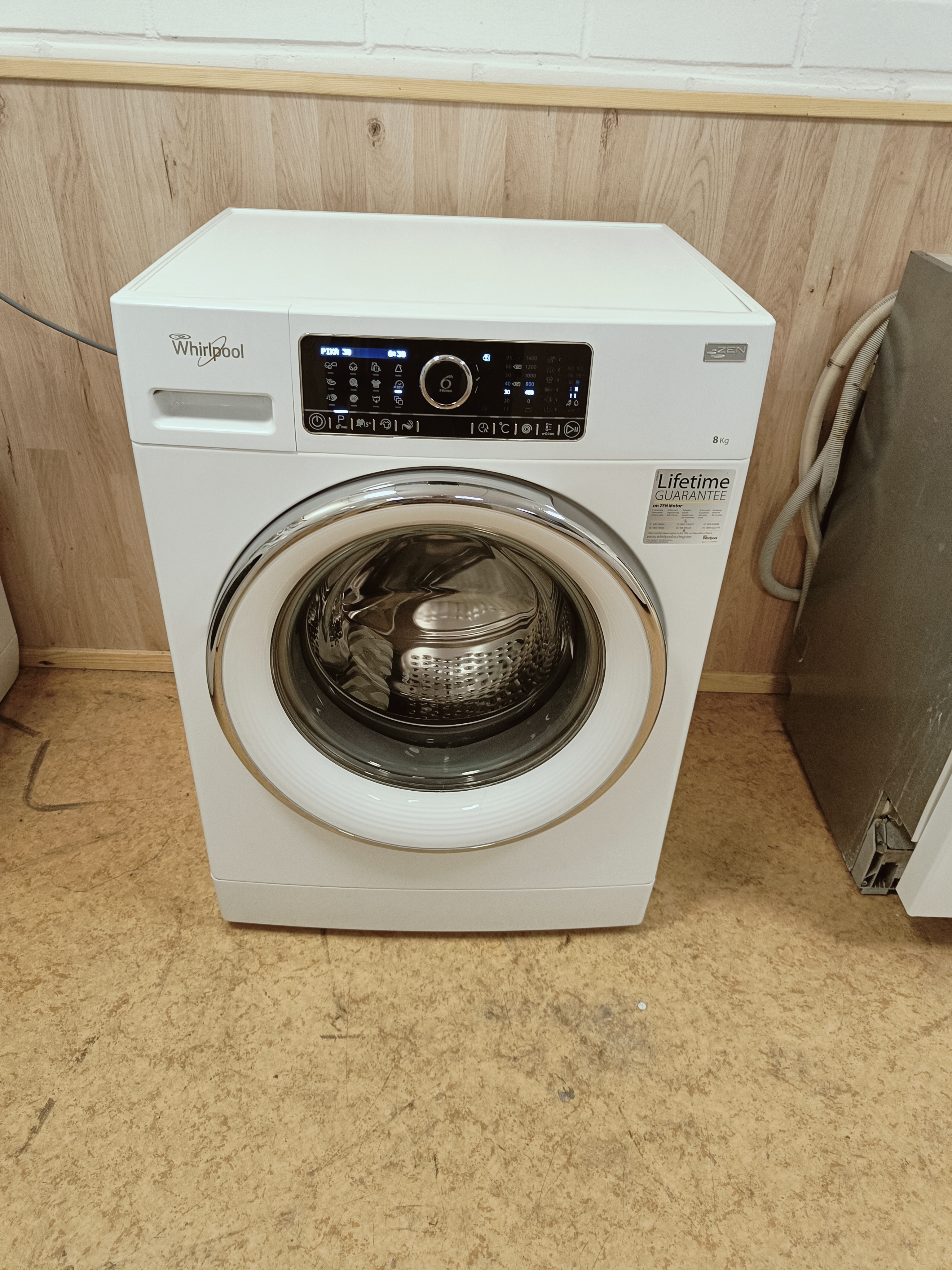 Whirlpool 8kg pesukone