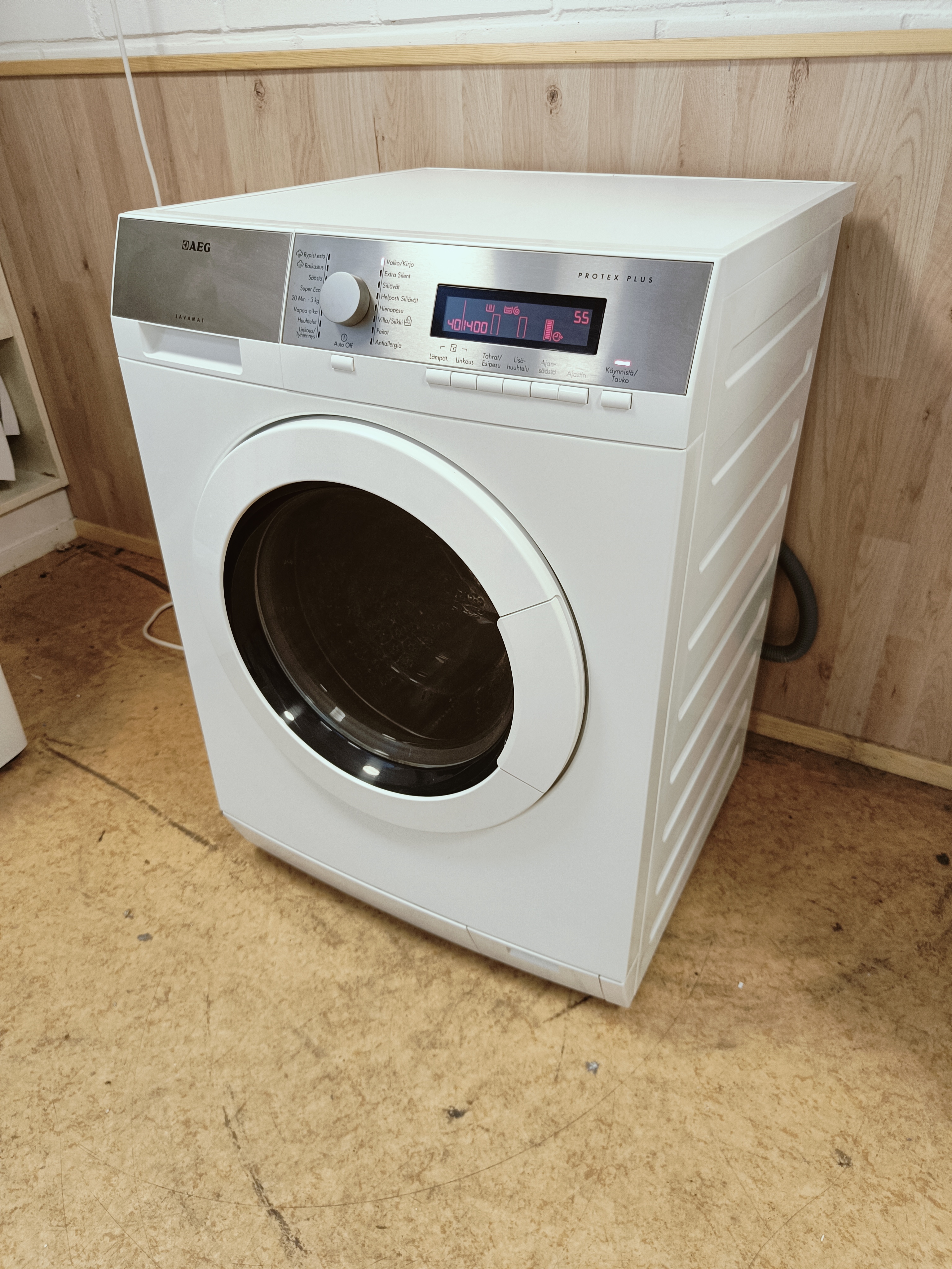 AEG Protex Plus 9kg pesukone