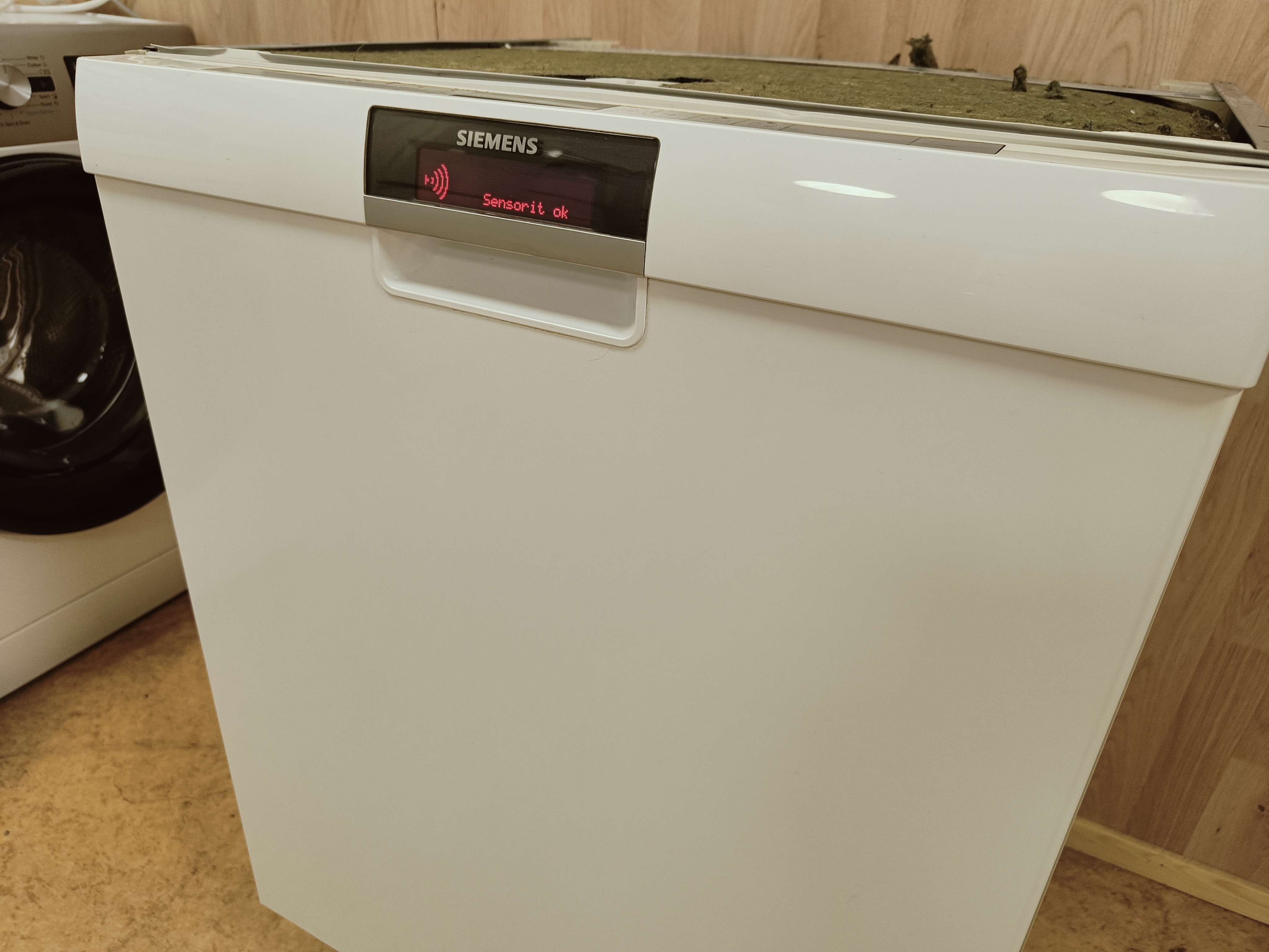 Siemens 60cm/3 tasoinen tiskikone 