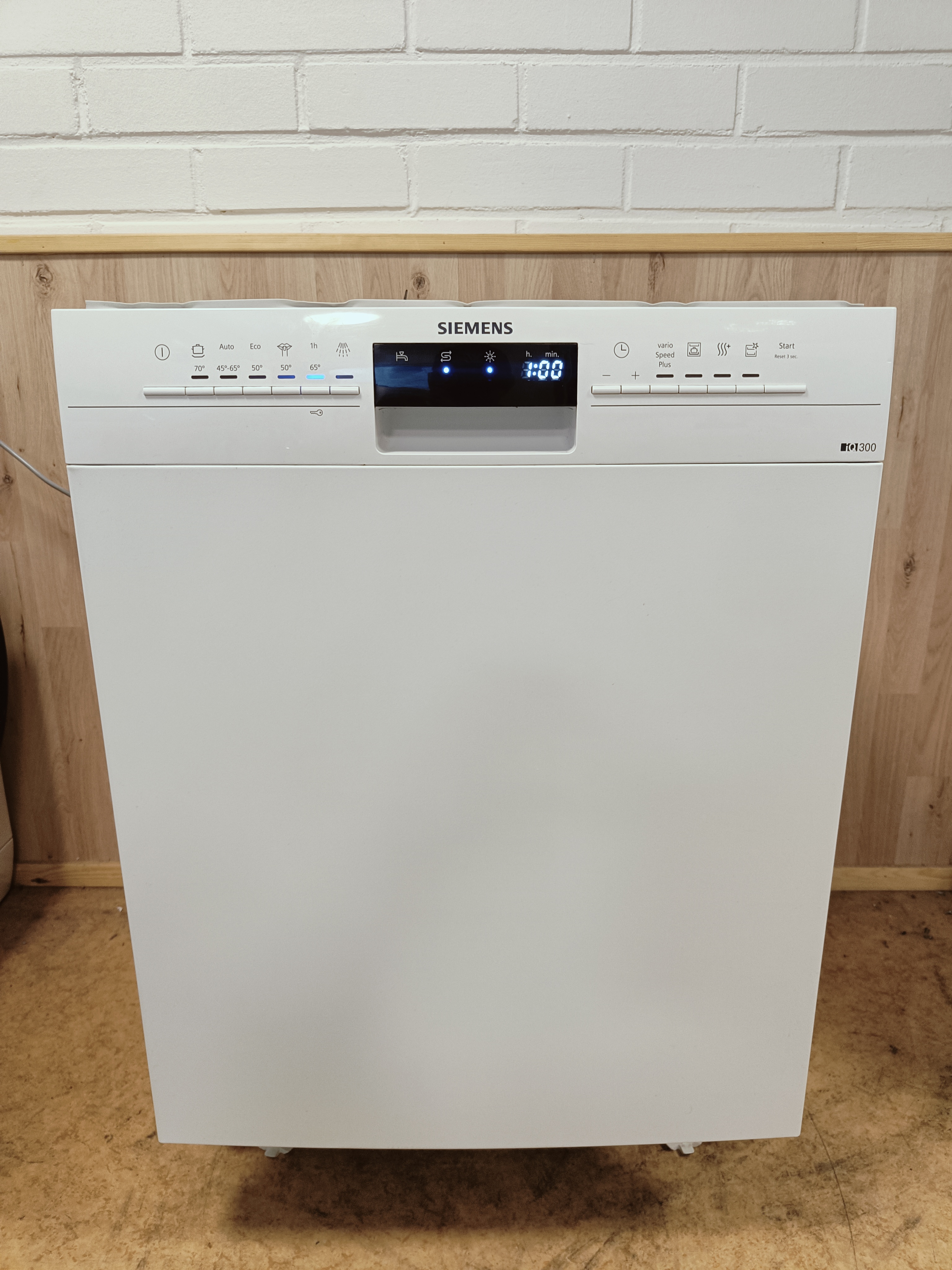 Siemens iQ300 60cm/3tasoinen tiskikone 