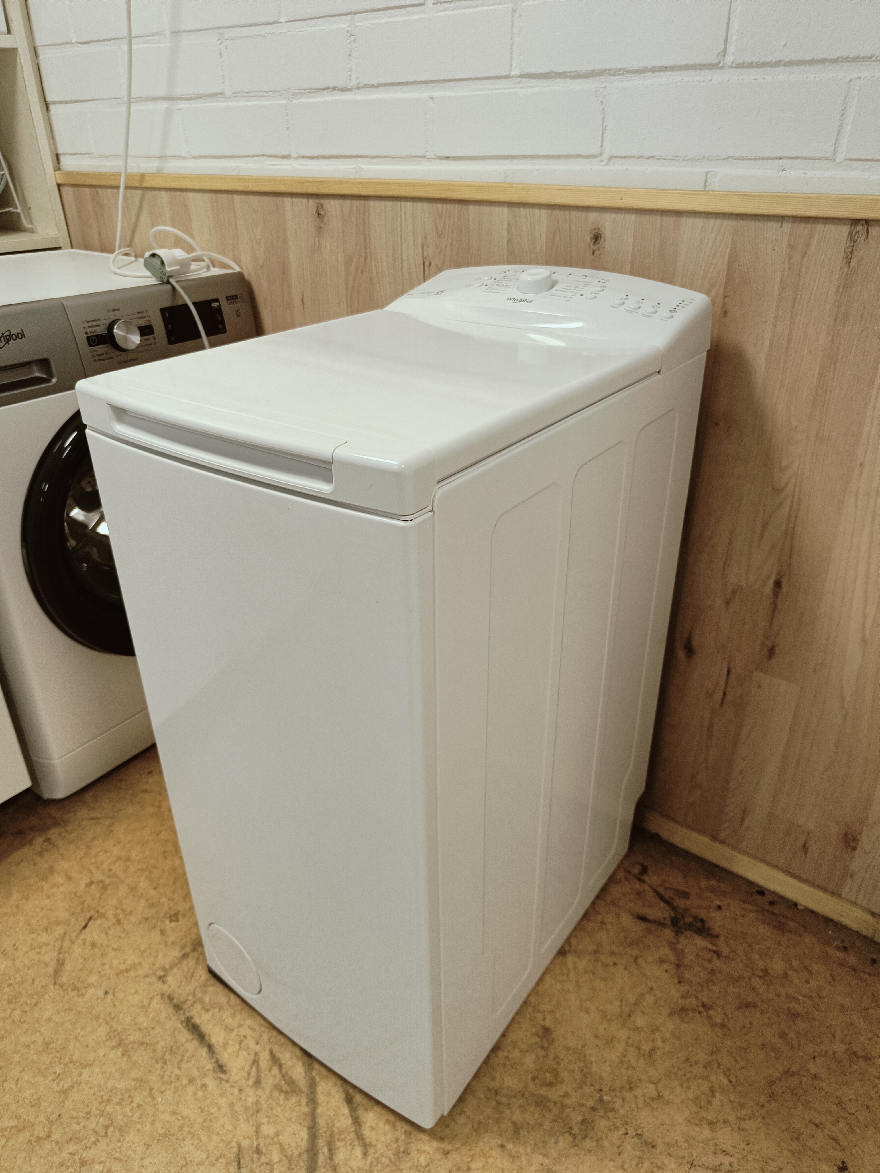 Whirlpool 6kg pesukone 