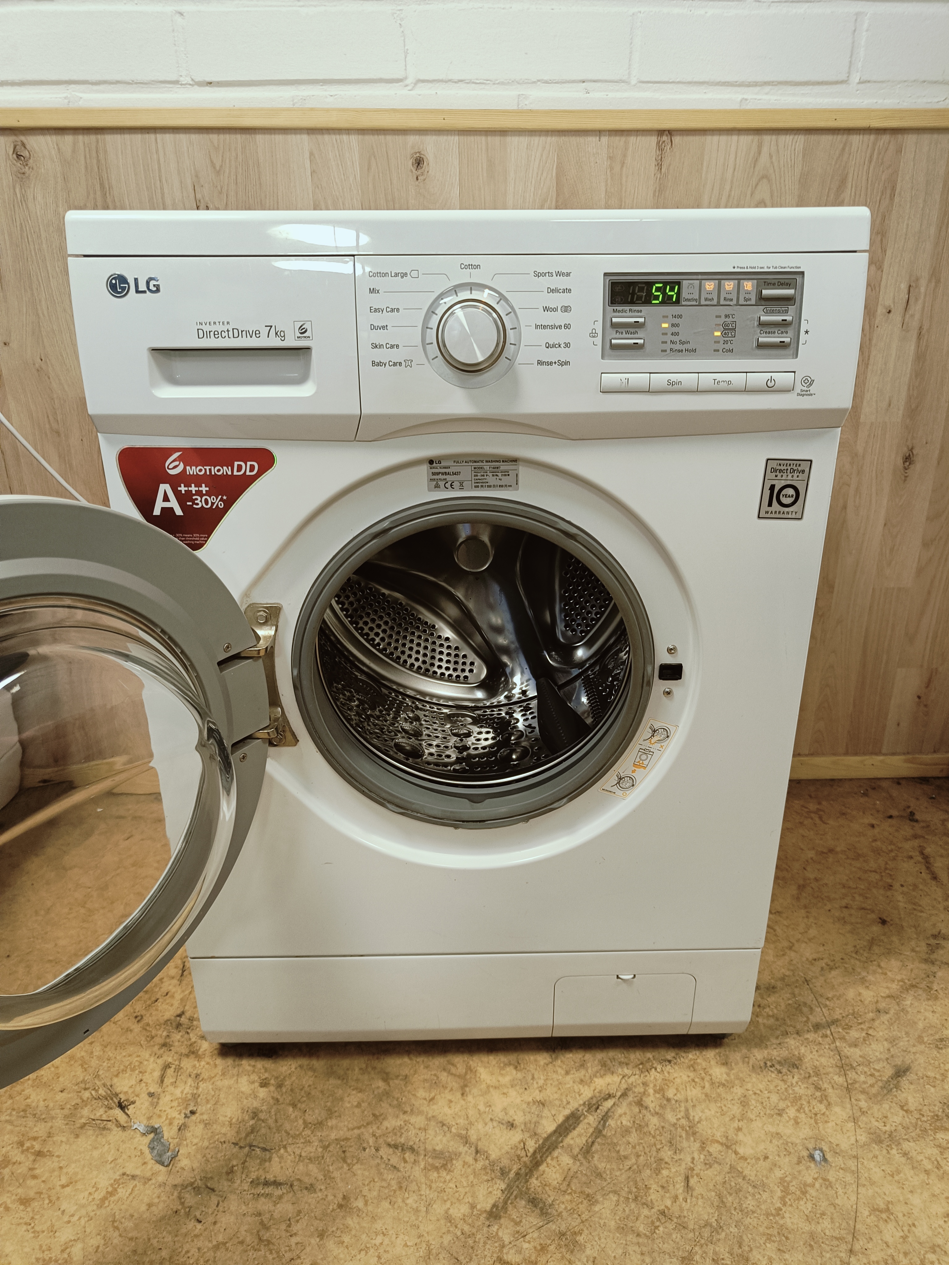 LG DirectDrive 7kg pesukone 