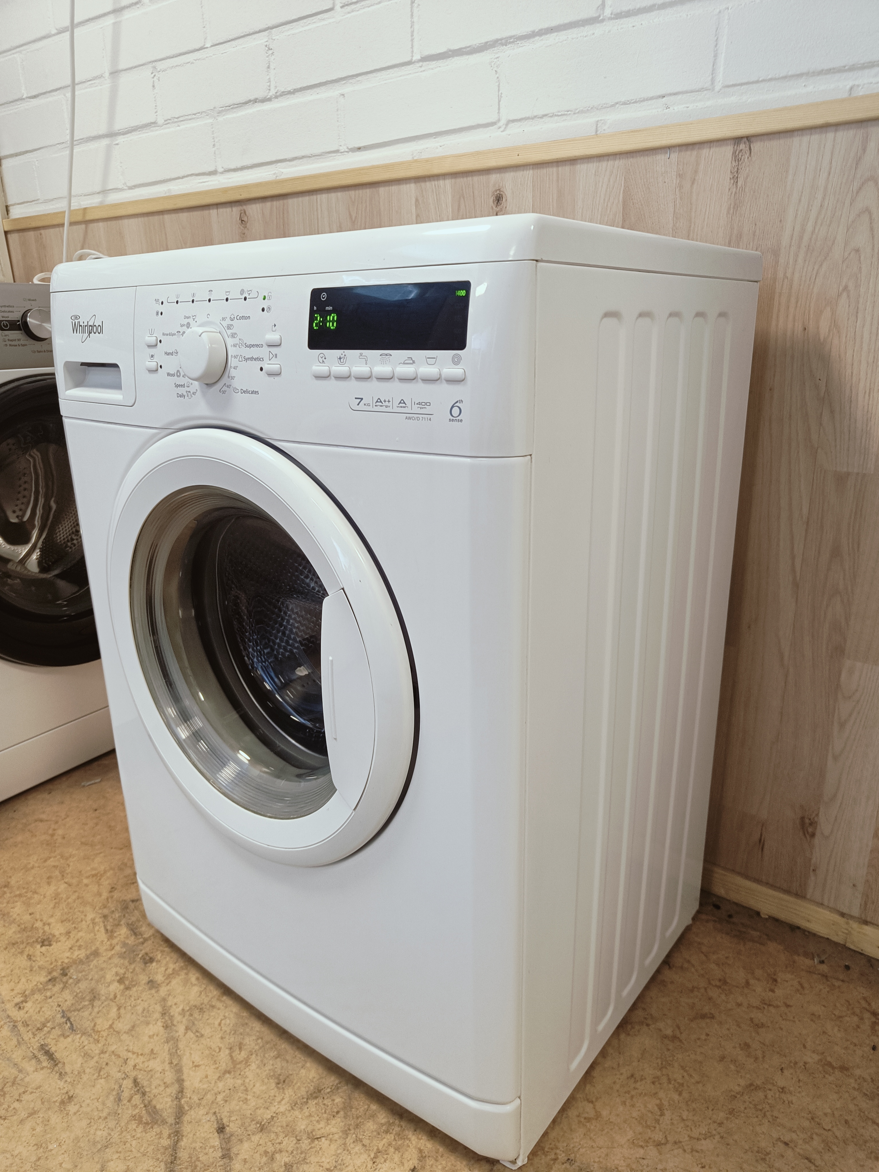 Whirlpool 7kg pesukone 