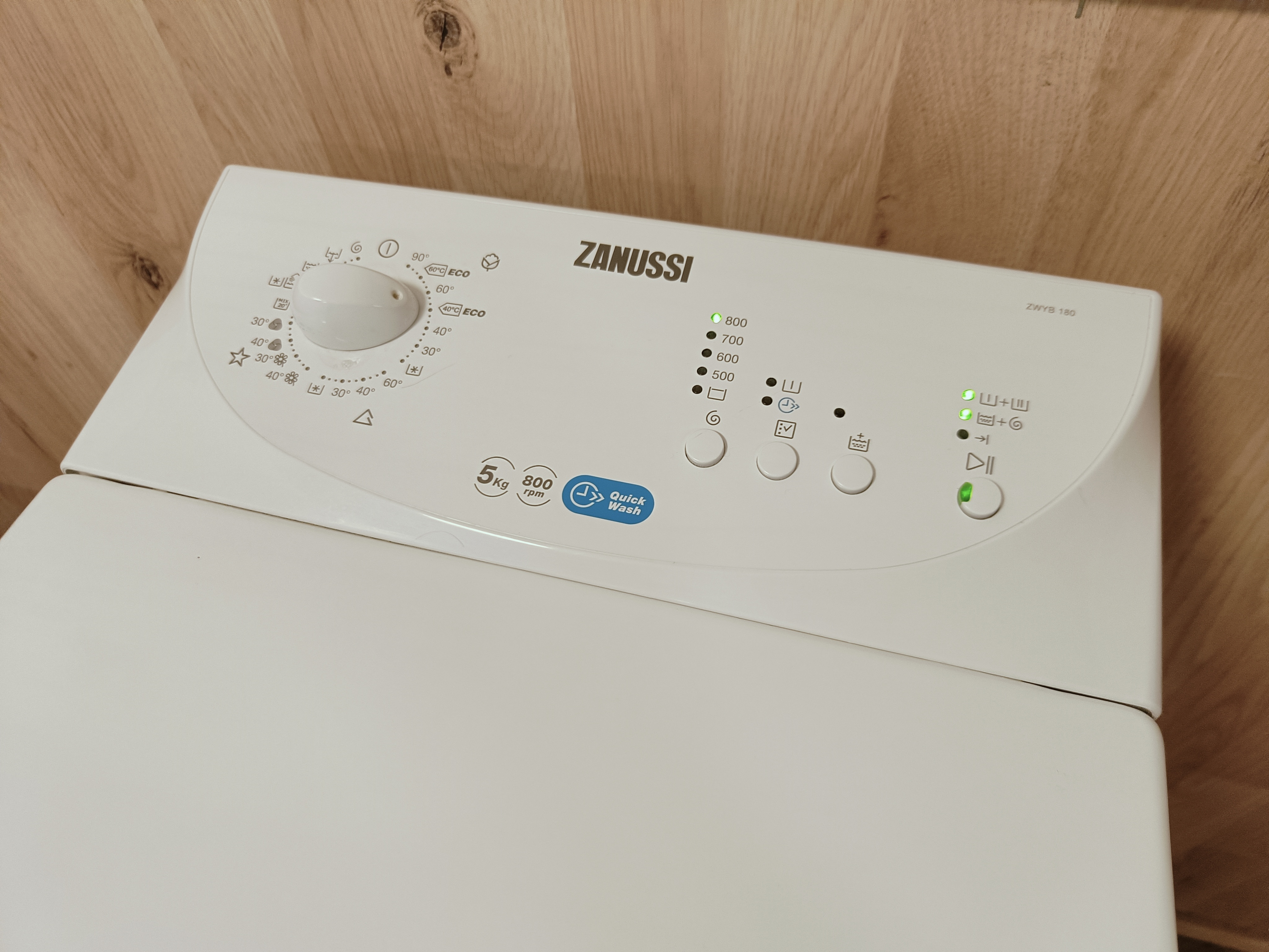 Zanussi 5kg pesukone 