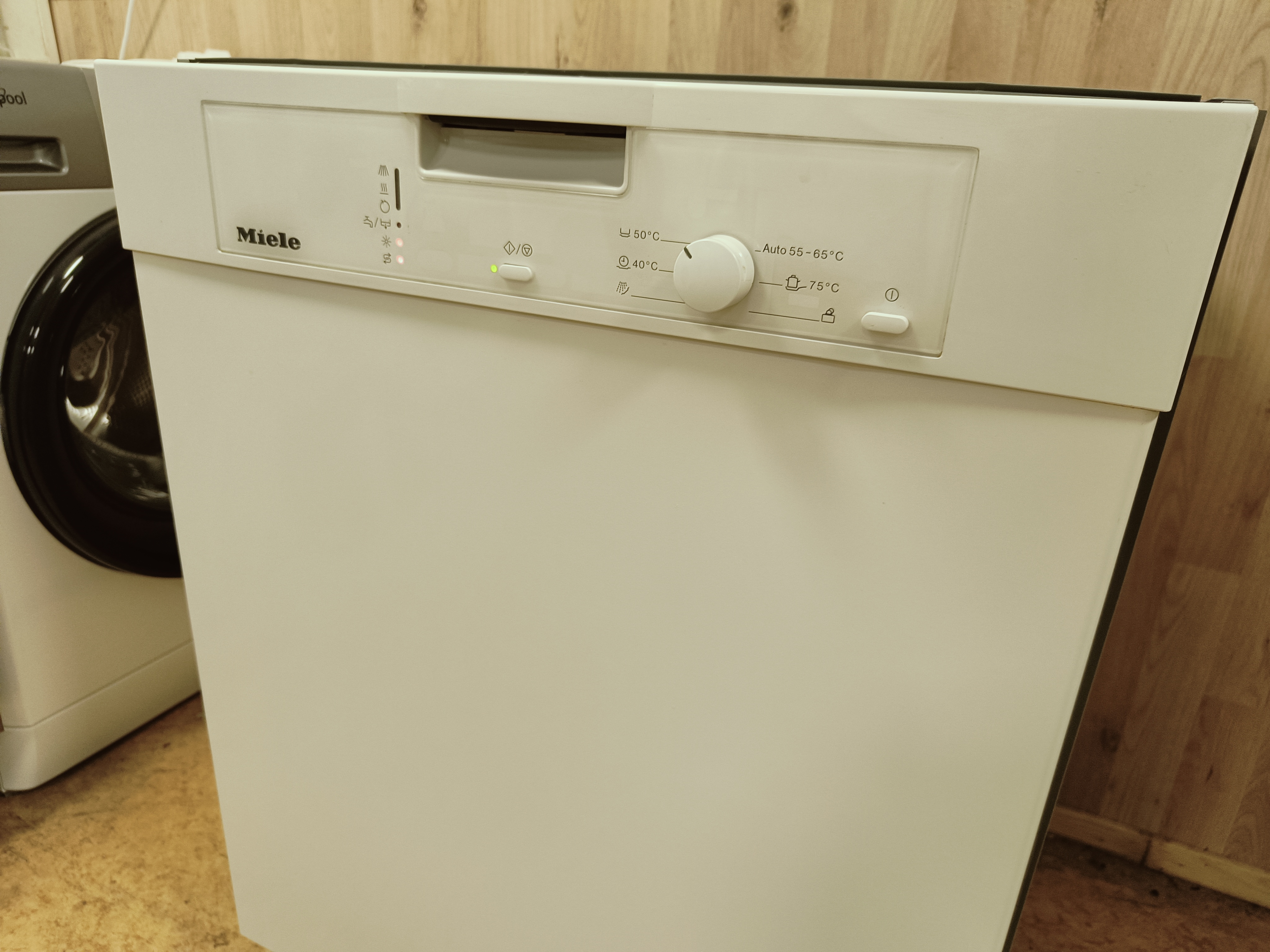 Miele 3 tasoinen 60cm tiskikone