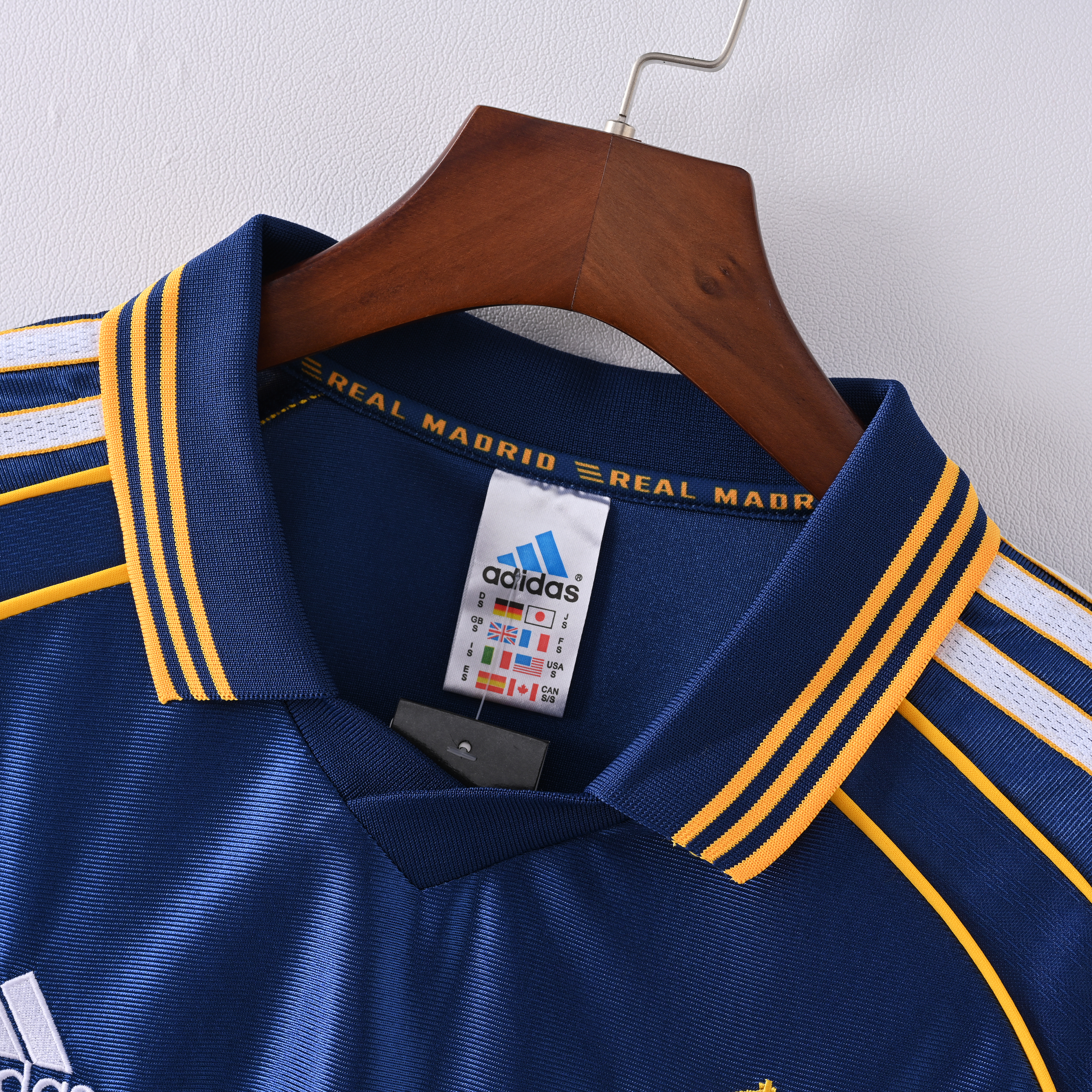 Camiseta Retro - Real Madrid 98/00