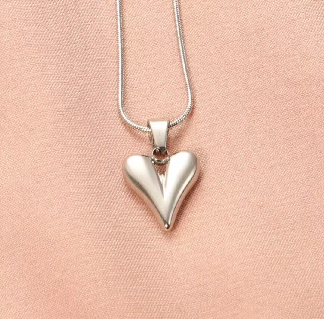 COLLAR HEART CHUNKY SILVER