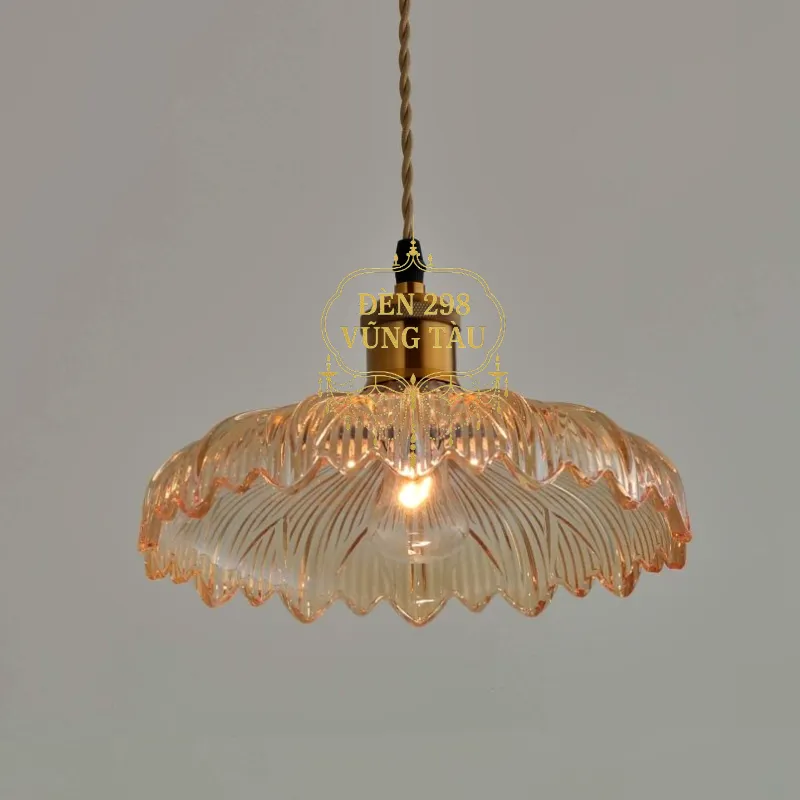 Đèn trang trí trần nhà