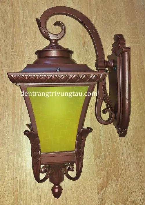 Đèn tường ngoài trời cổ điển 934