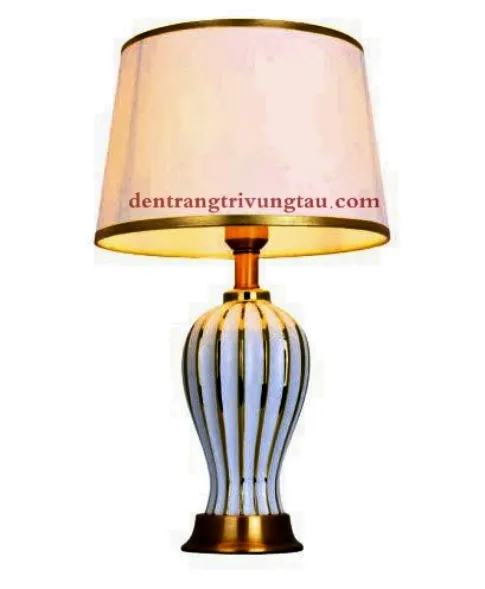 Đèn bàn nón bình gốm