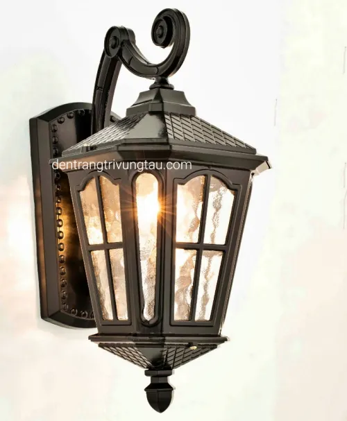 Đèn tường ngoài trời cổ điển 42