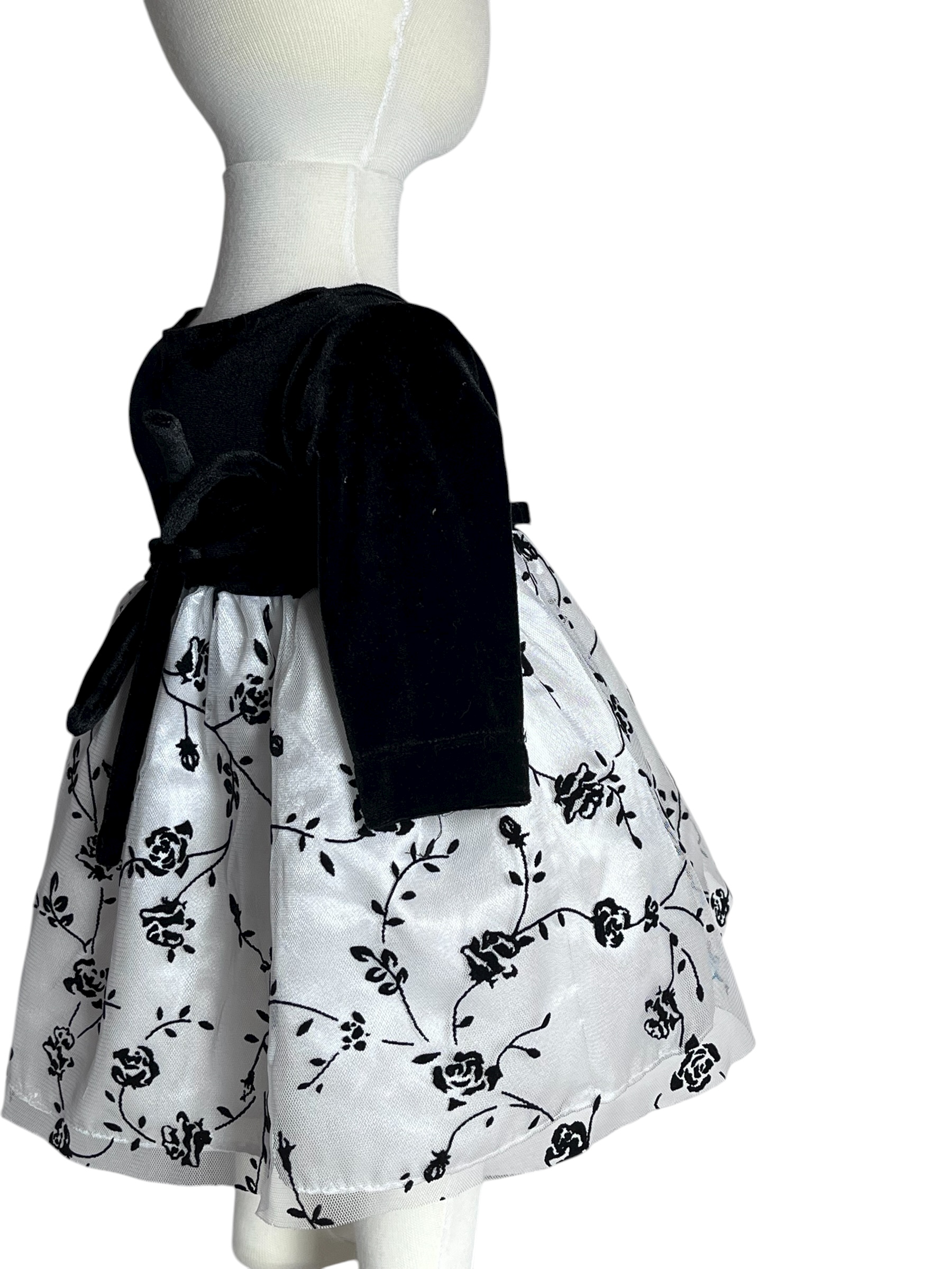 Girls’ Black and White Floral Dress(size 6/9 mos)