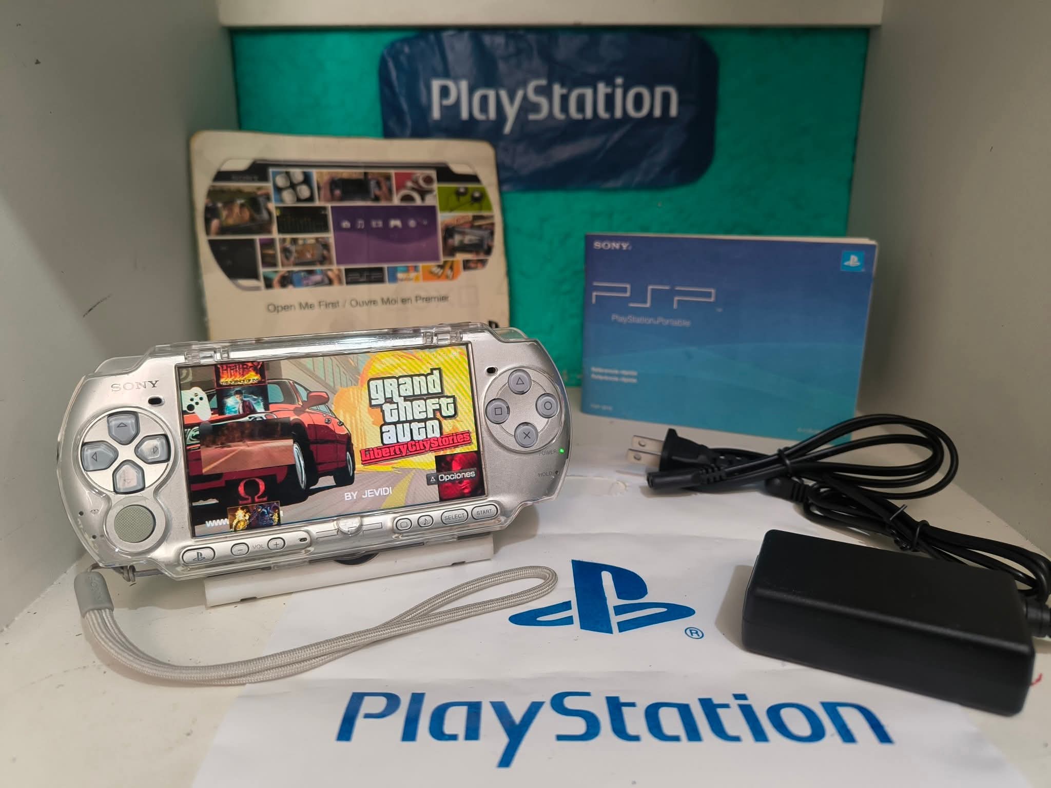 Psp slim  silver